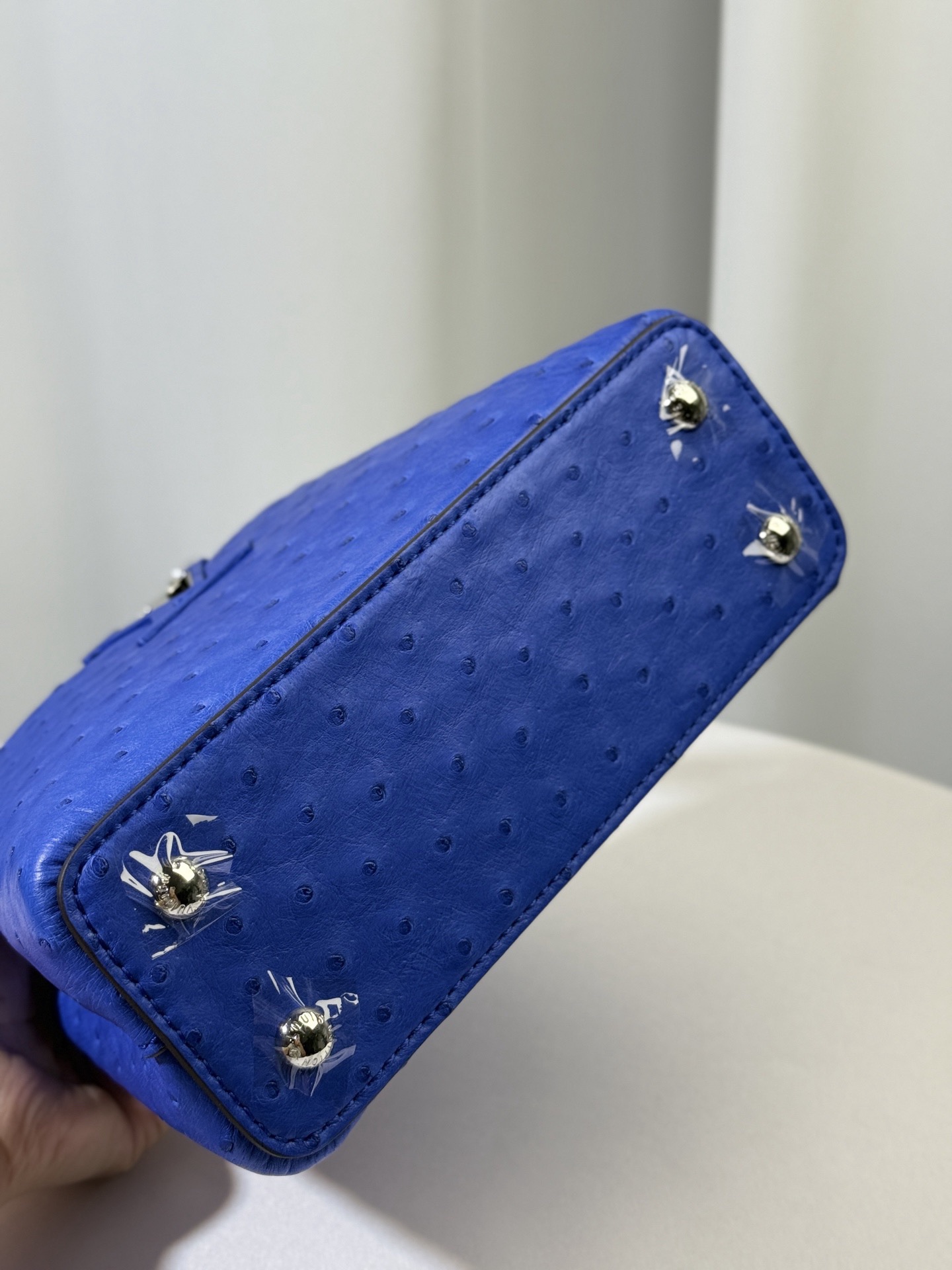Loui*s Vuitt*on Ostrich Capucines Mini - Blue Handle Bags-22x12x8CM
