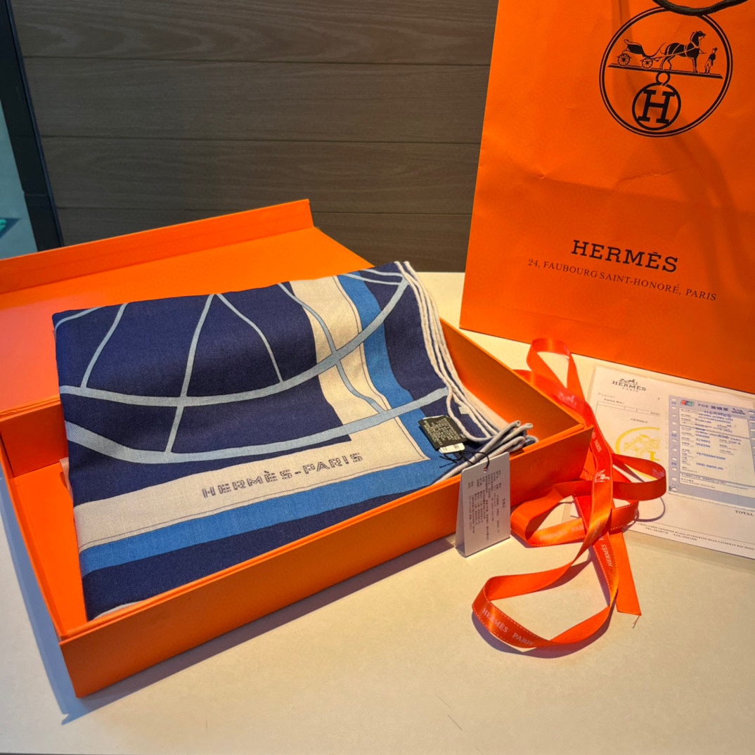 H**mes square towel-140*140cm