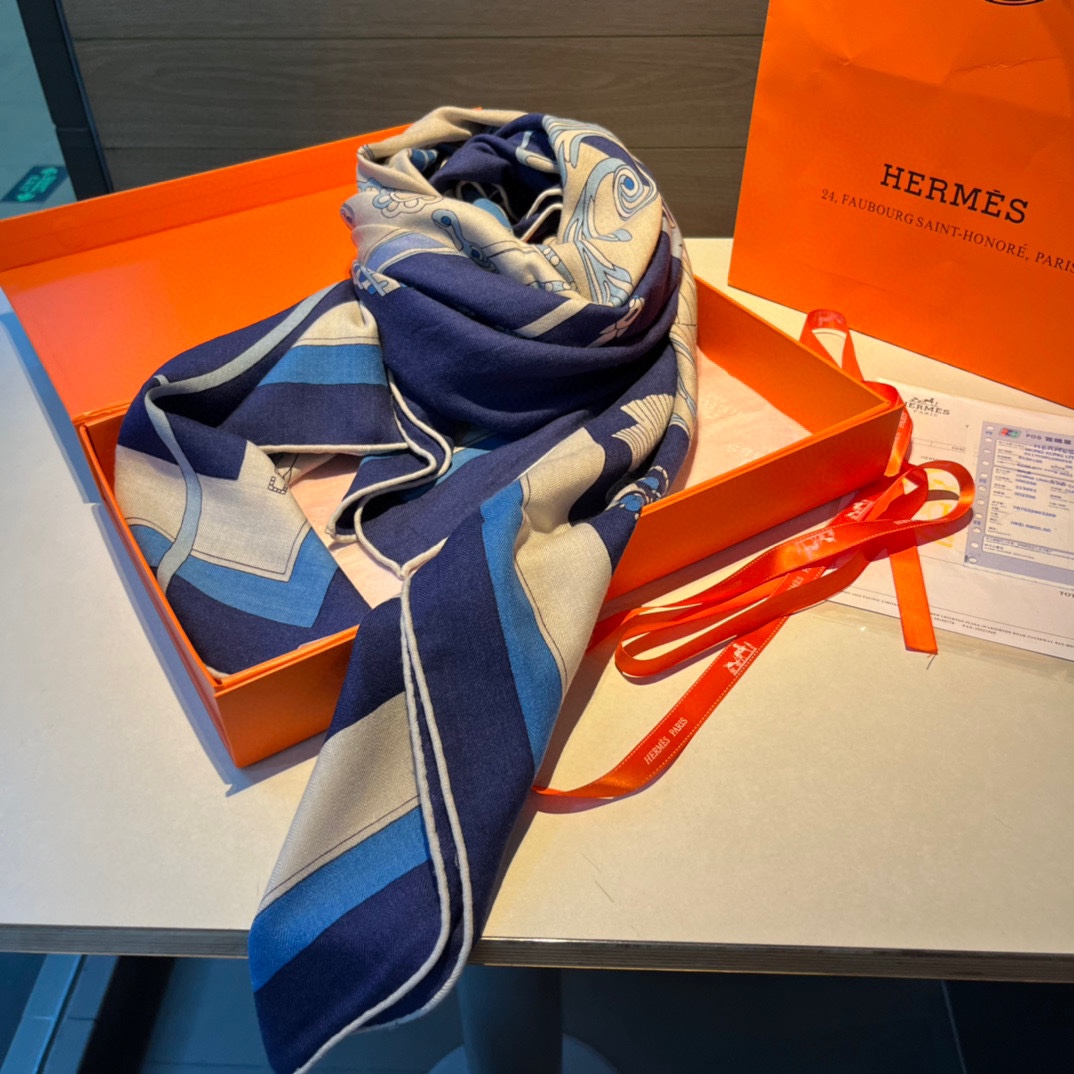 H**mes square towel-140*140cm