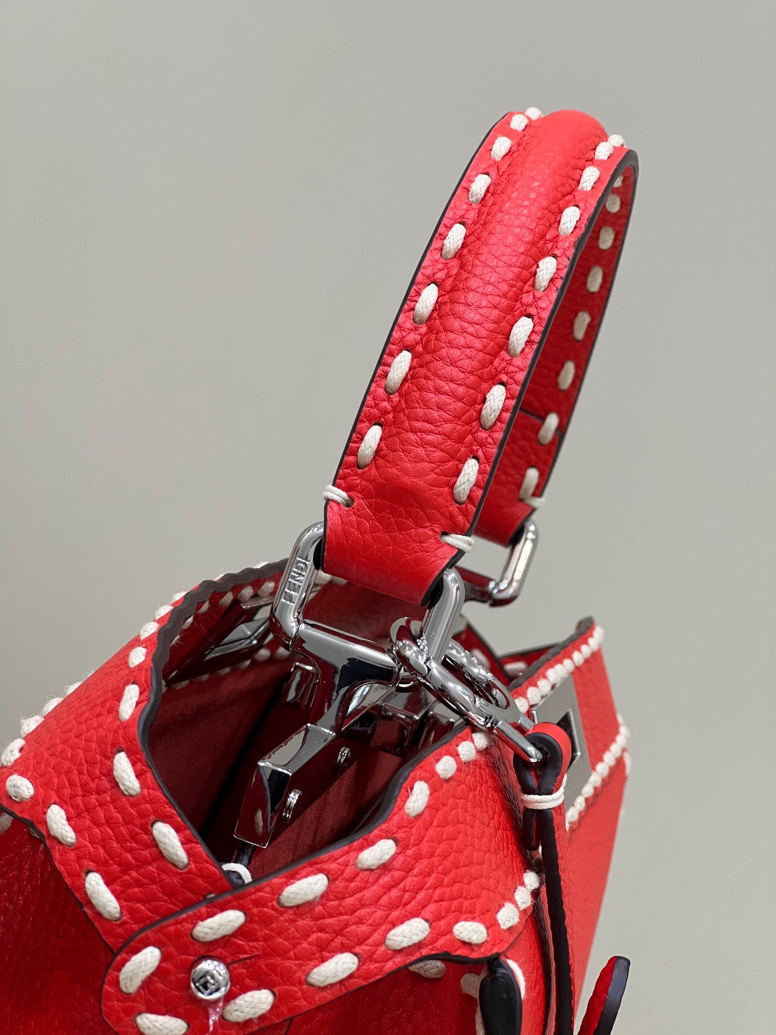F**di peekabootote-33×12×25cm