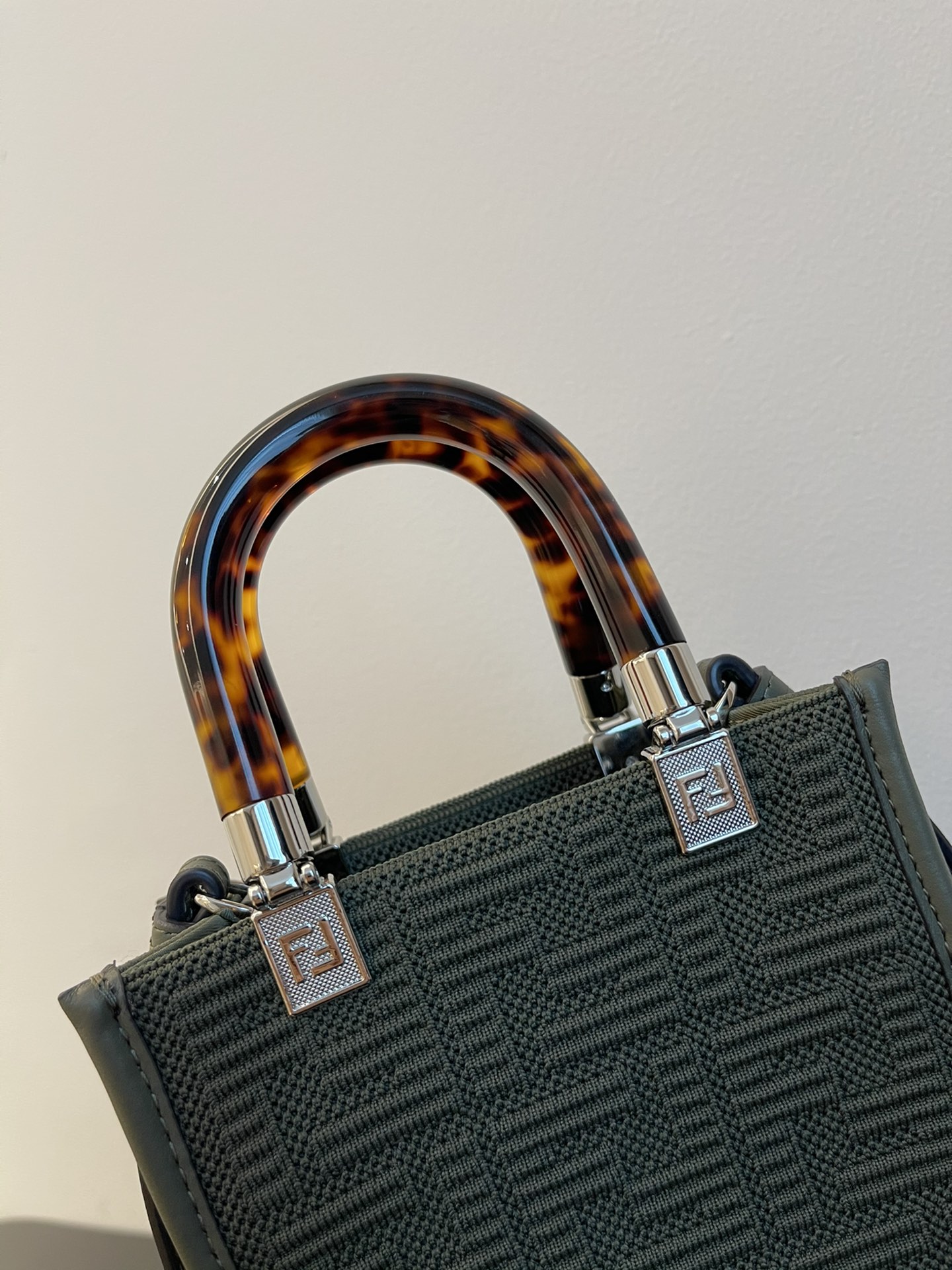 F**di sunshine mini tote -13x6.5x18cm