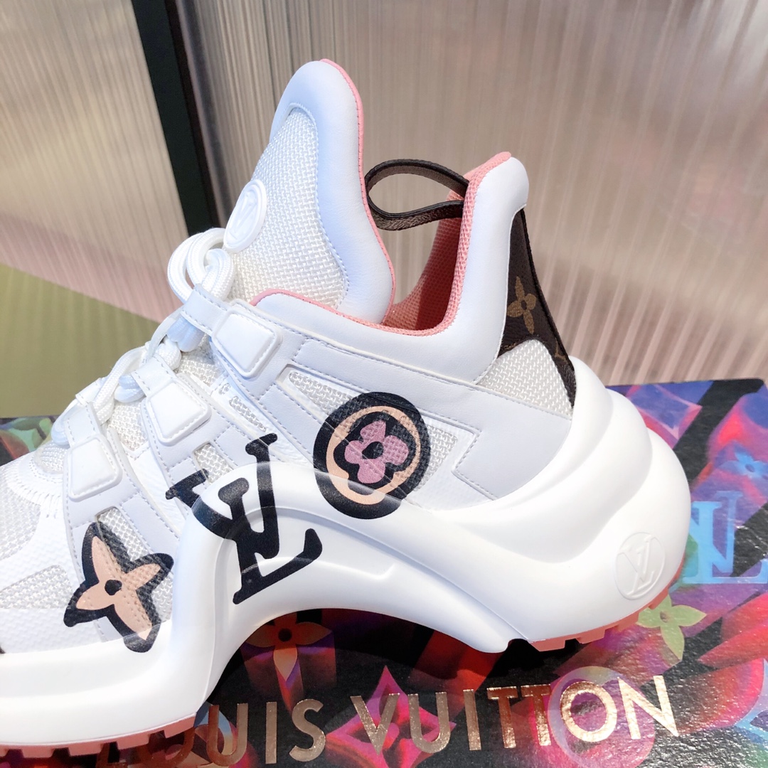 l0*is V*t0n archlight sneaker