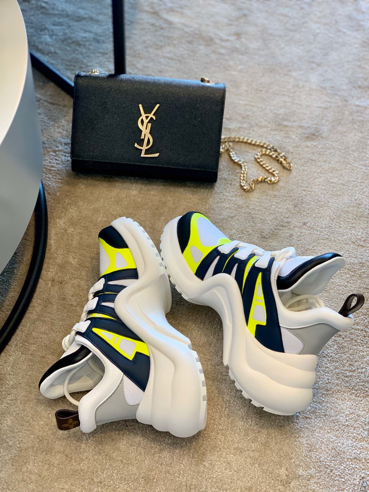 l0*is V*t0n archlight sneaker