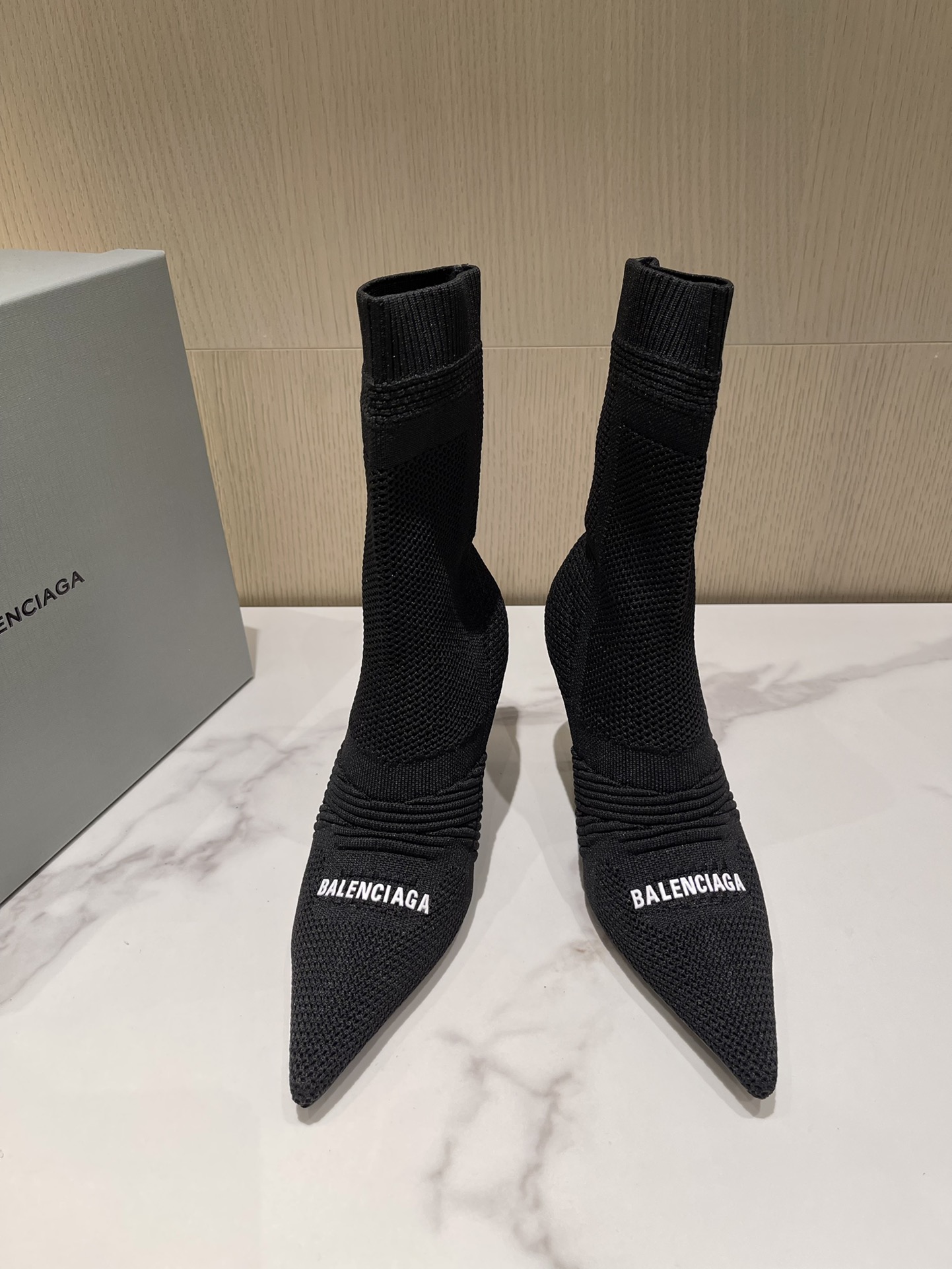 Ba*len*cia*ga boots
