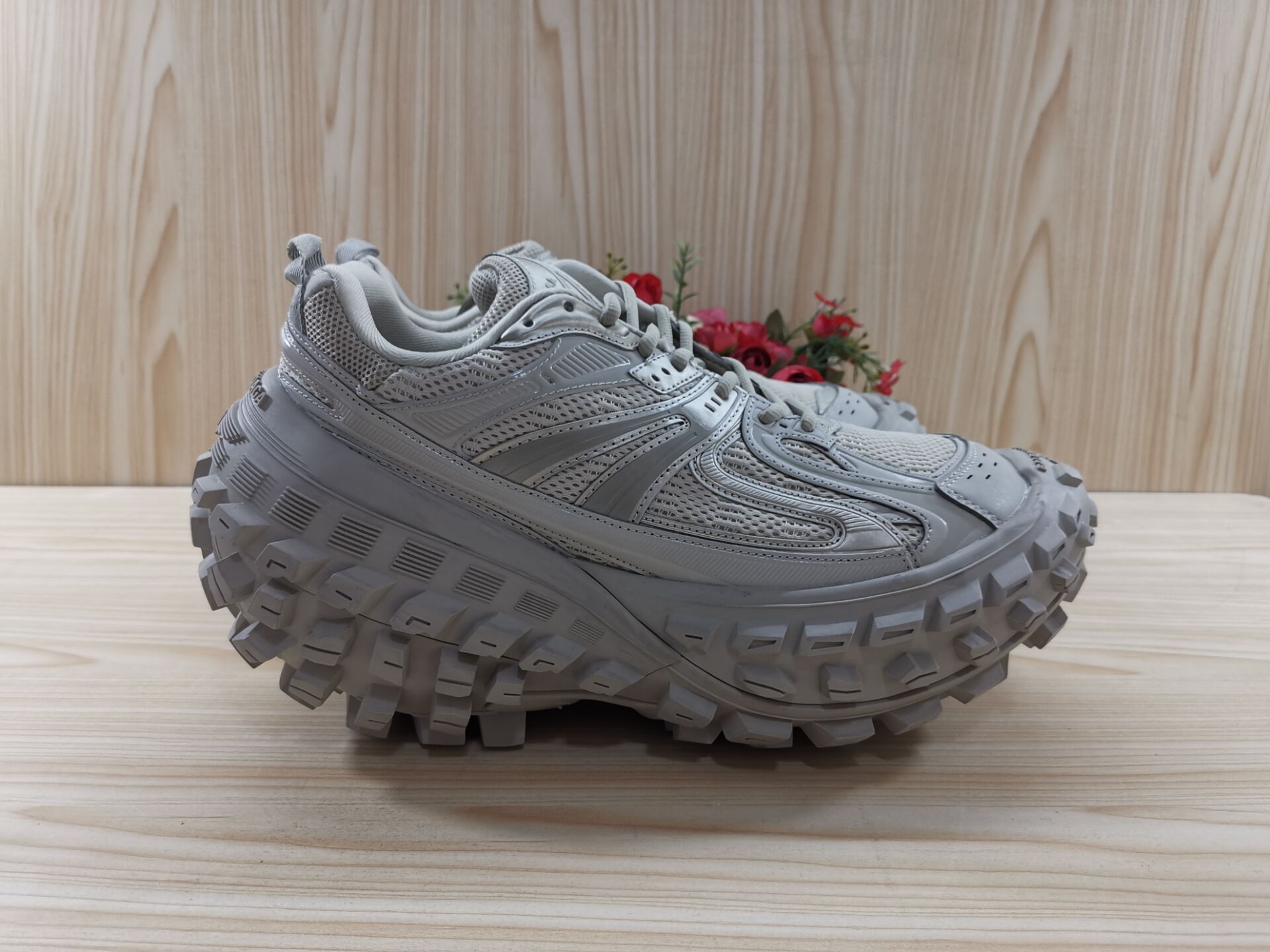 Ba*len*cia*ga sneaker