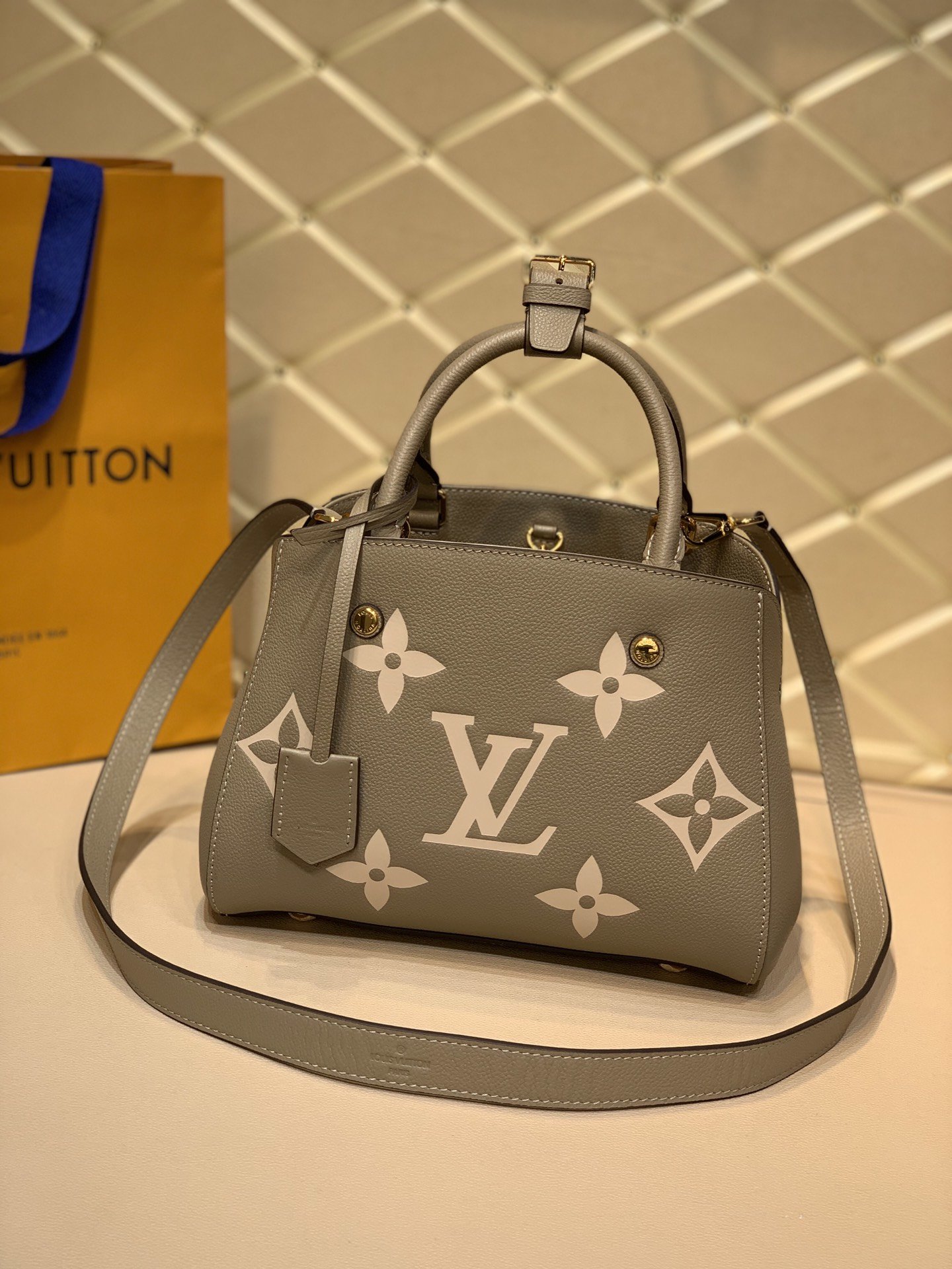 l0*is V*t0n montaigne bb-29*20*13cm