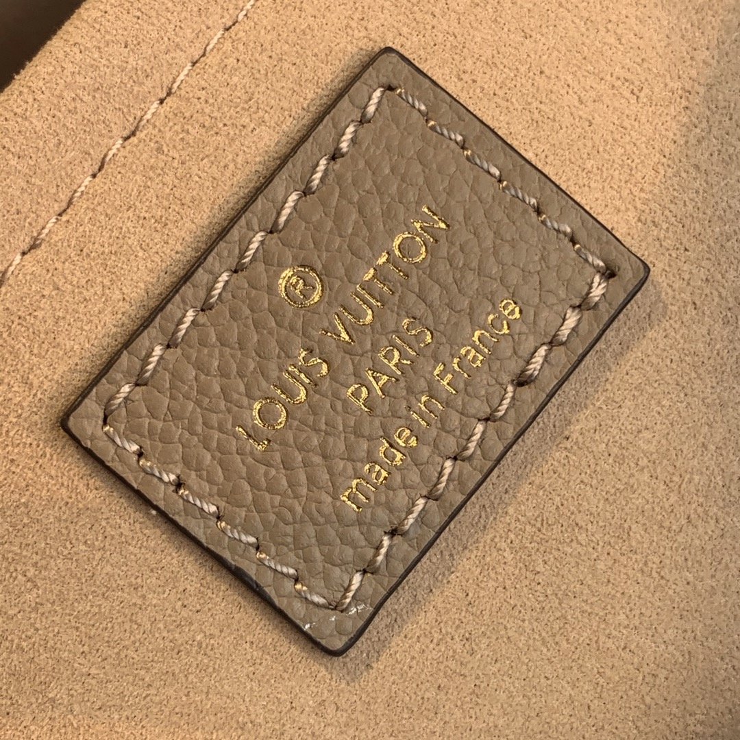 l0*is V*t0n montaigne bb-29*20*13cm