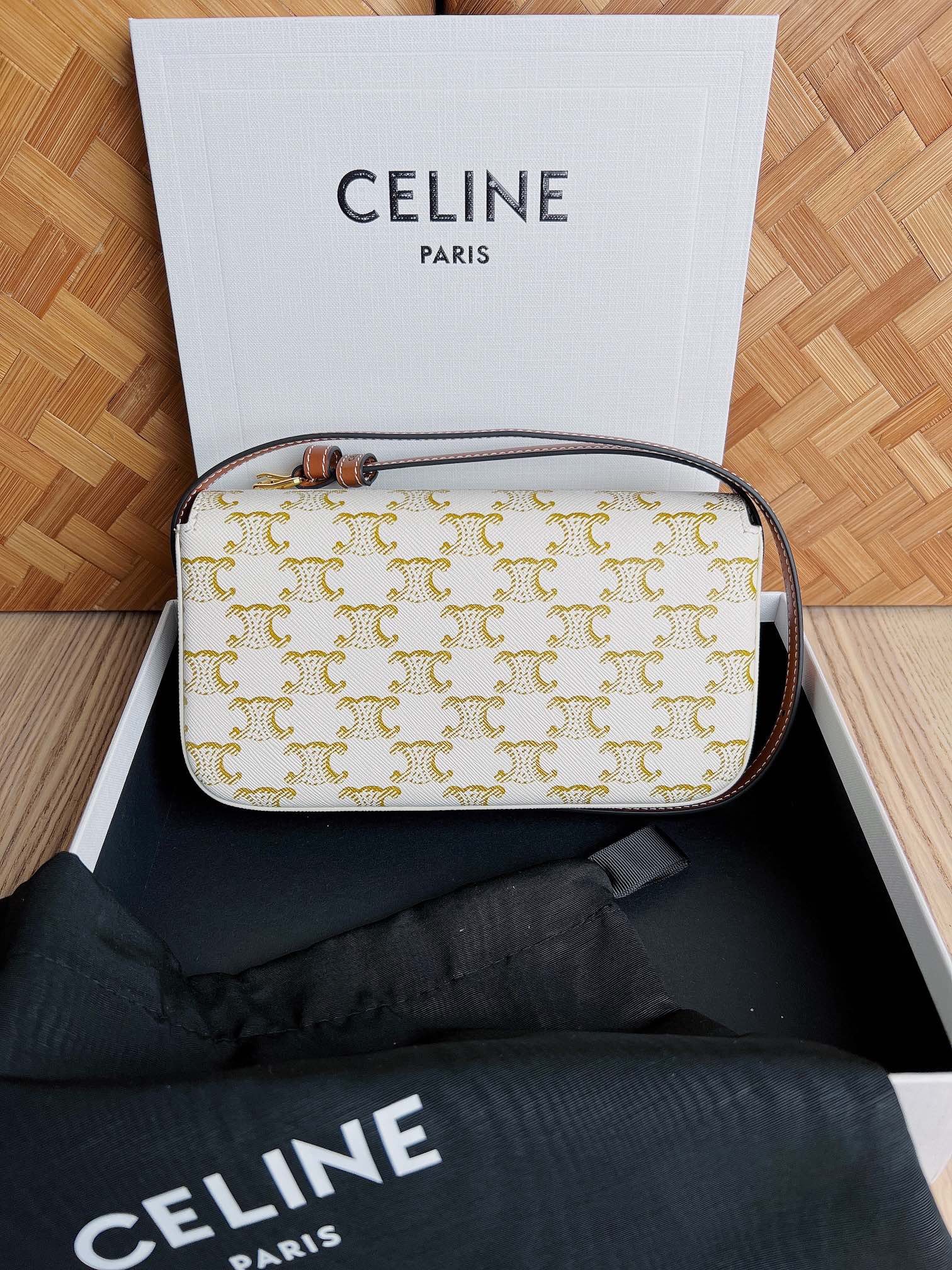 Ce**e cuir vinatge triomphe bag-21*13*5cm