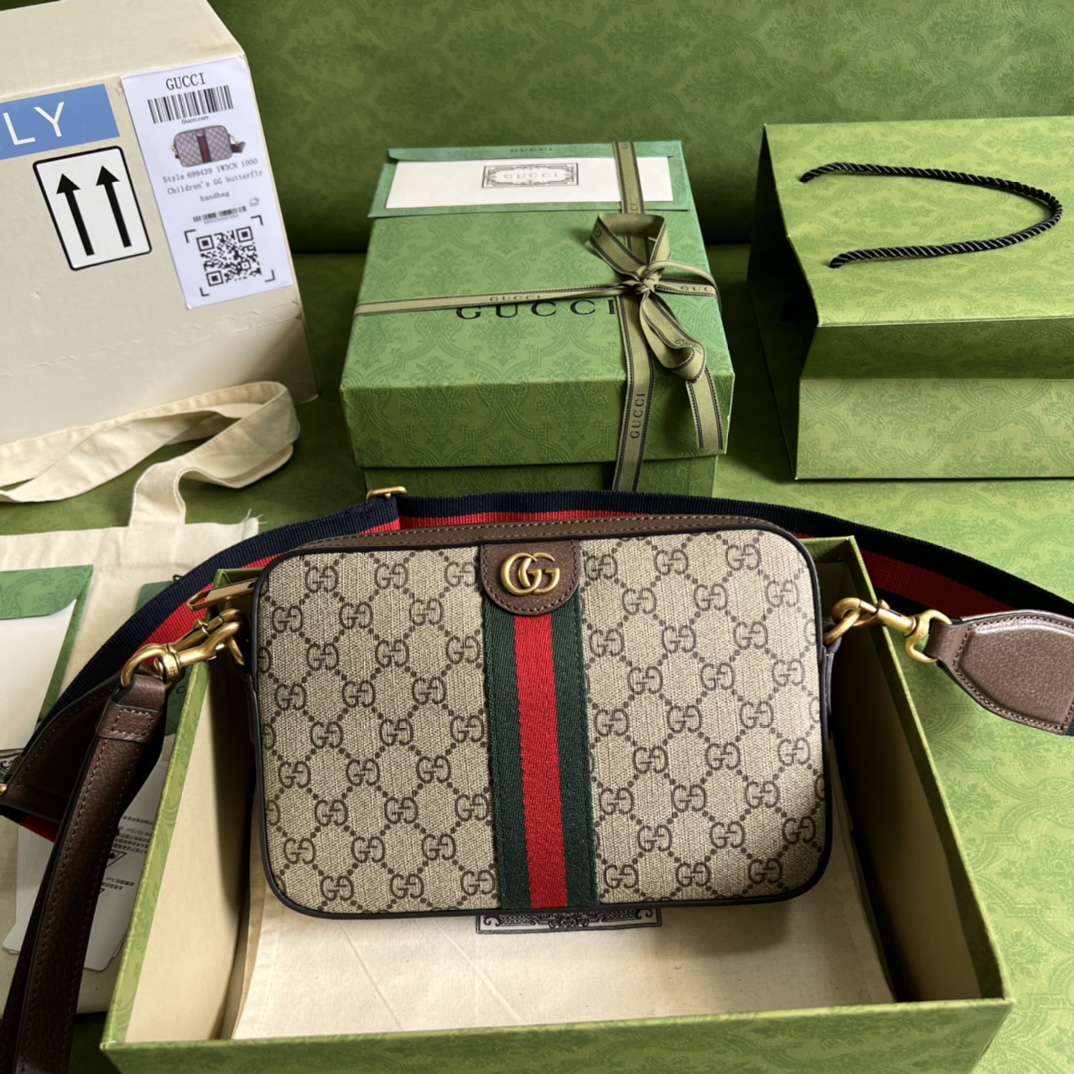 g*u*i vintage gg S*p*e-24.5x 16x 4.5cm
