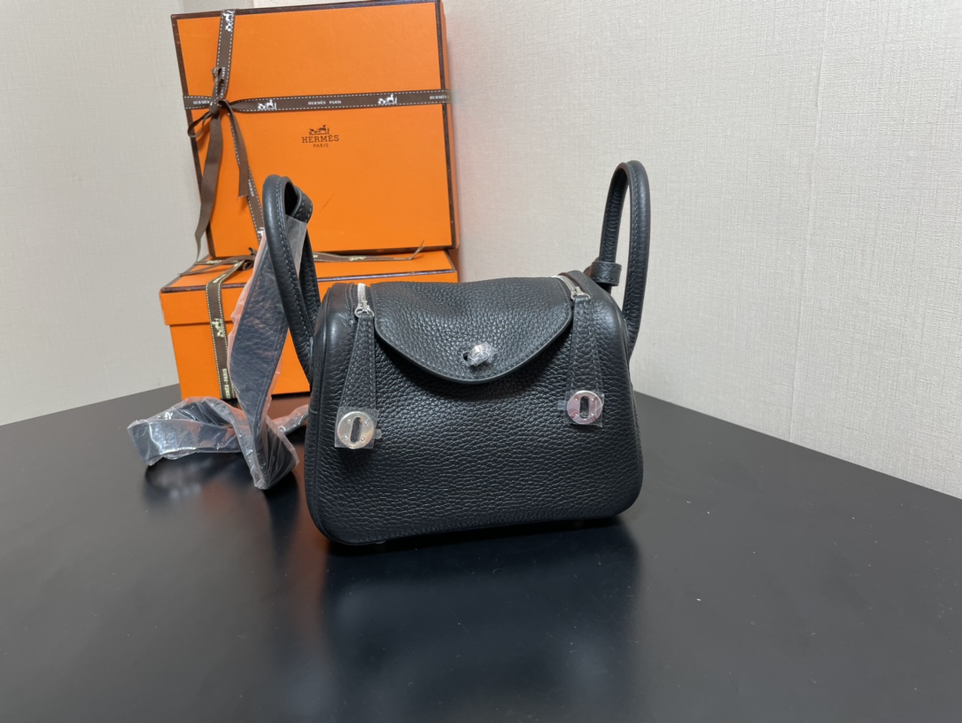 H**mes lindy 19-togo leather-19cm
