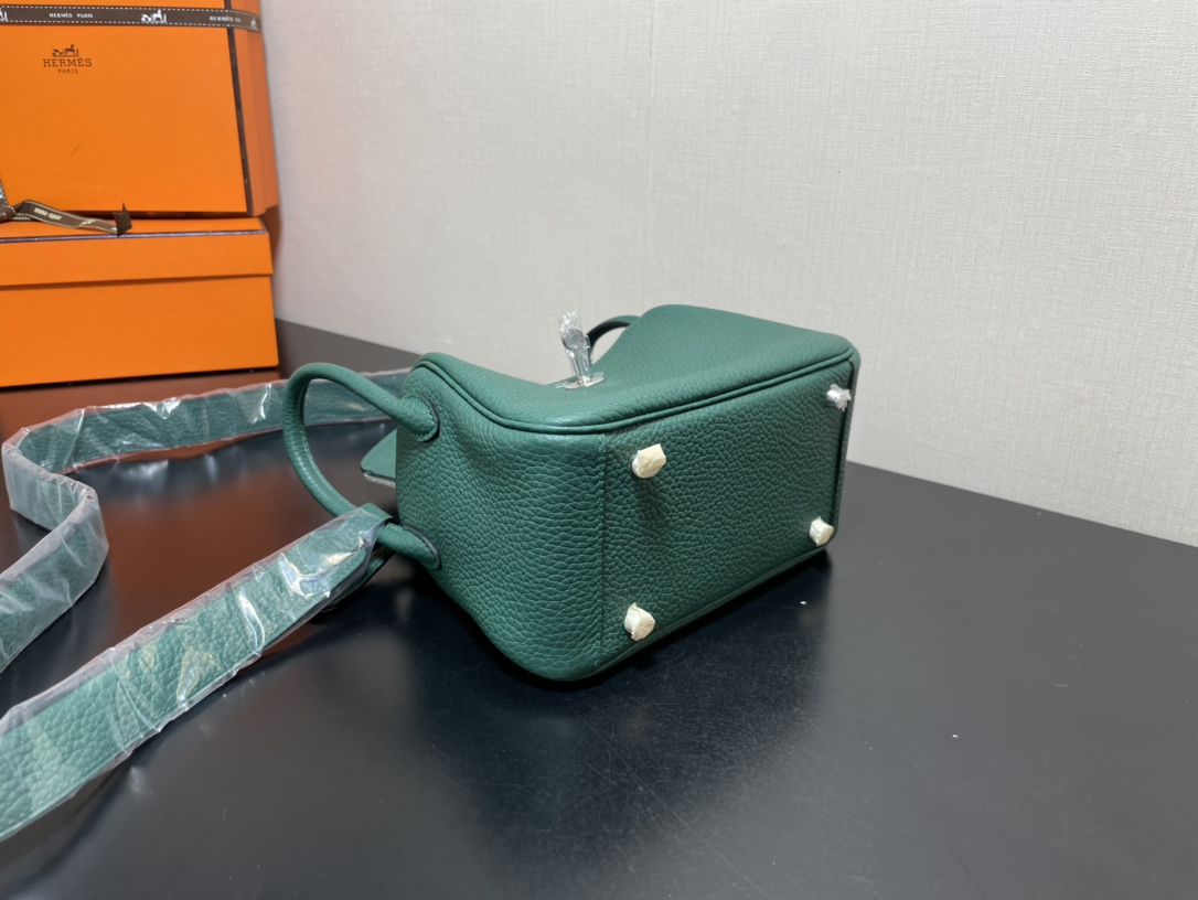 H**mes lindy 19-togo leather-19cm