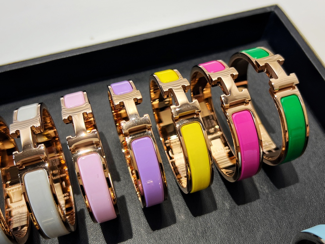 H**mes bracelet