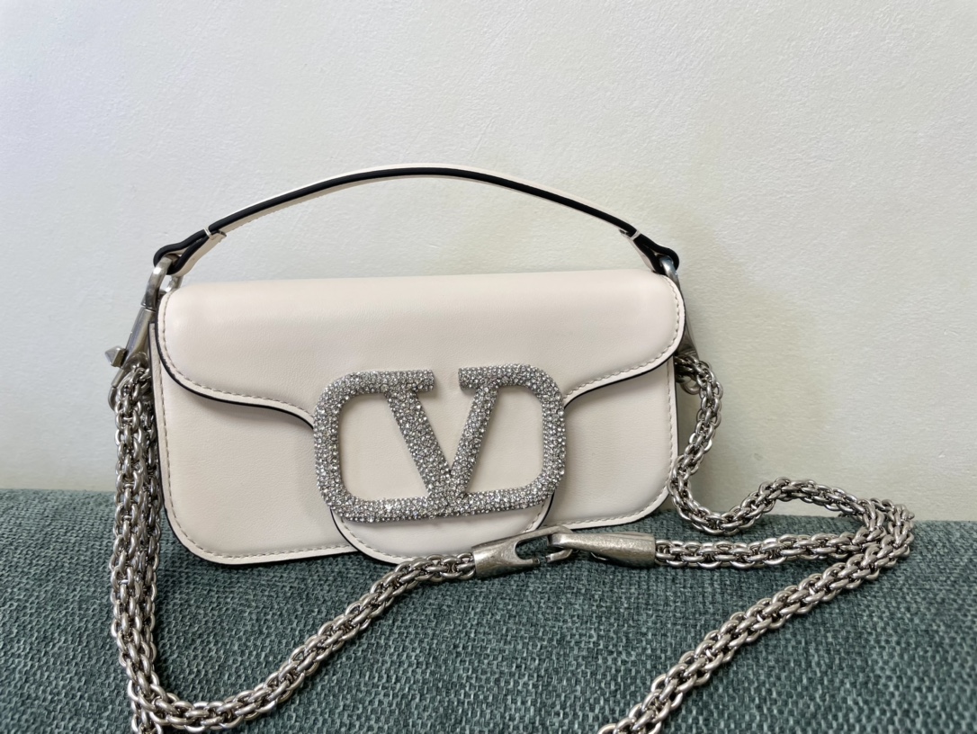 Va1e*ntin0 handbags-20*15*7cm