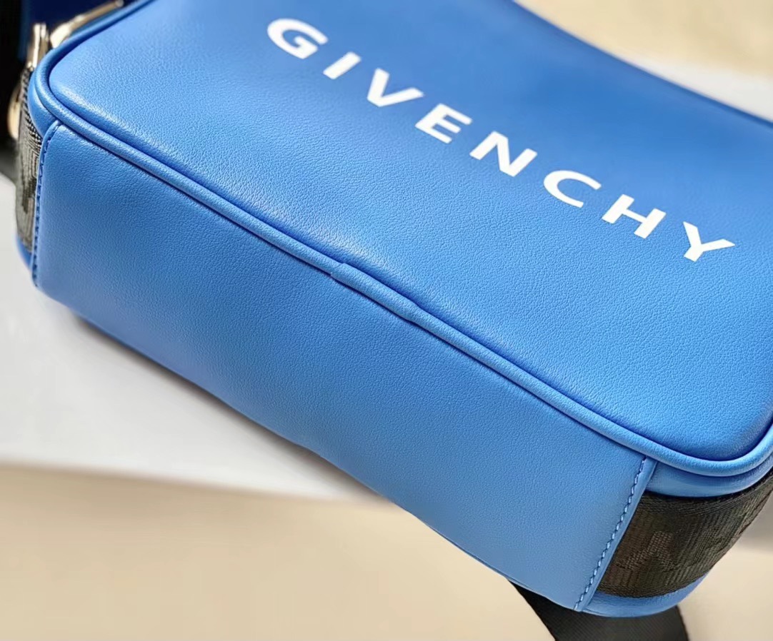 G1uenchy waist bag-16x11x8cm