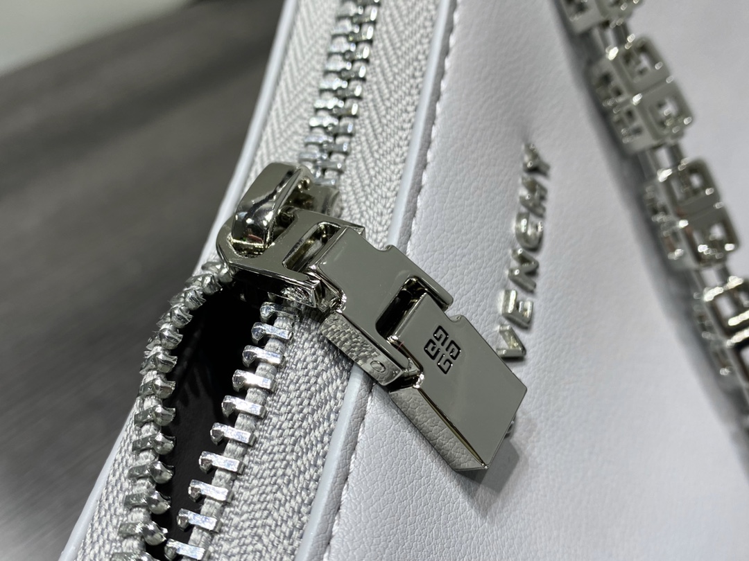 G1uenchy moon cut hobo-25x7x12cm