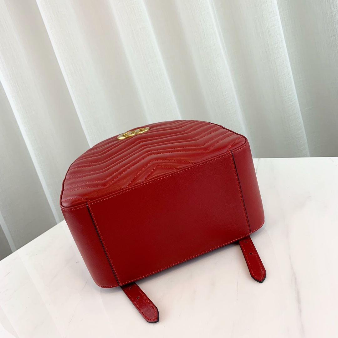 G*u*i backpack-22.5x26x11cm