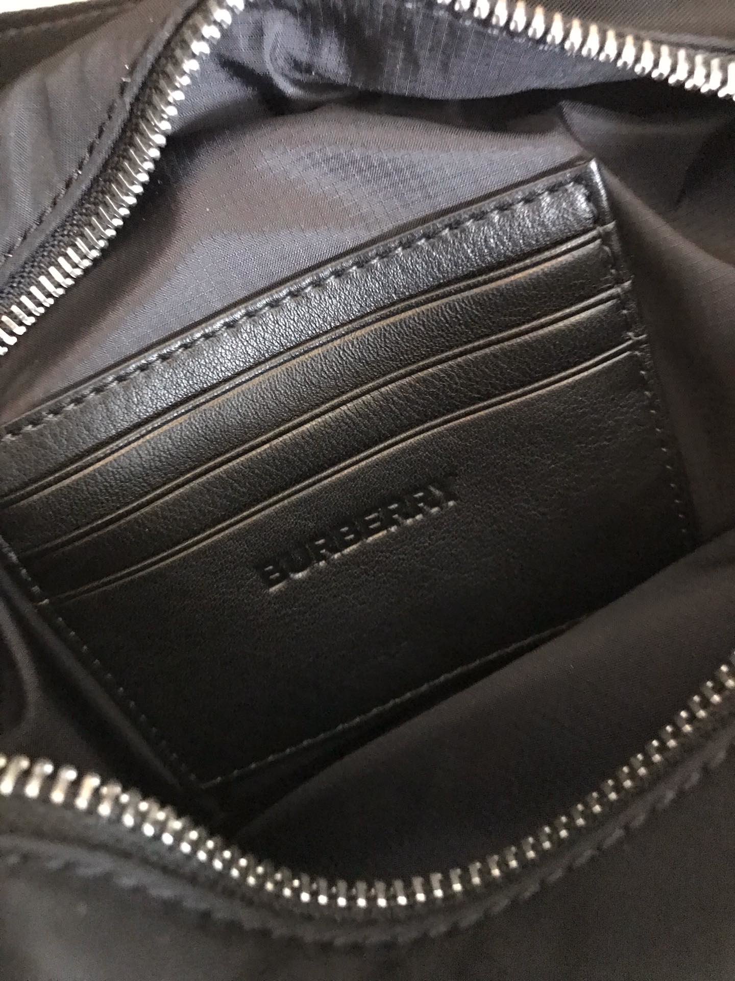 B**rry crossbody handbag-22*16*7cm