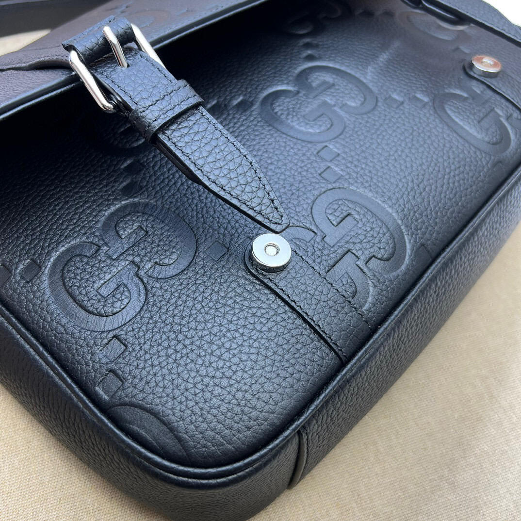 G*u*i messenger bag-31*24.5*6cm