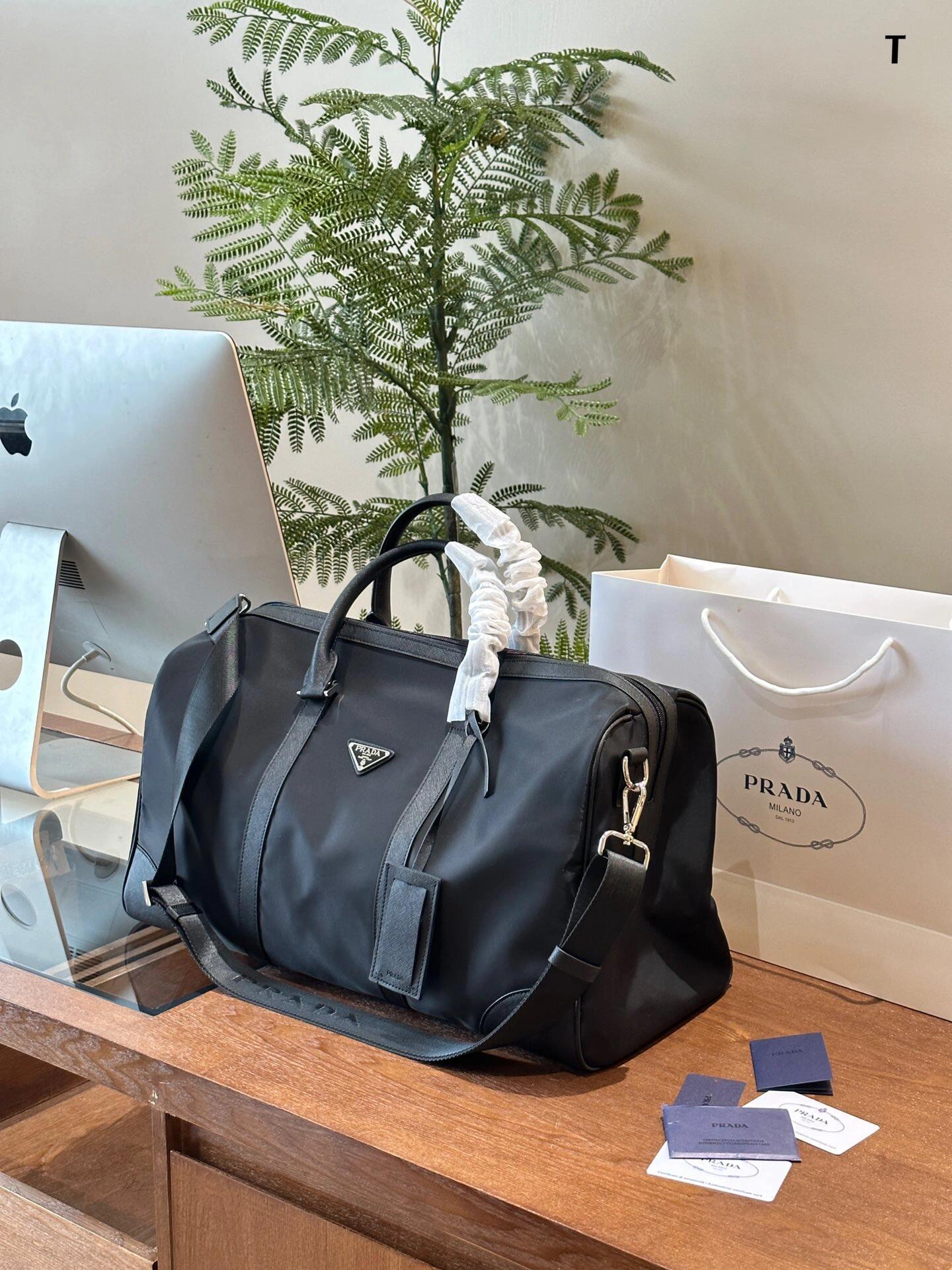 Pra*a travel bag-48*26*16.5cm