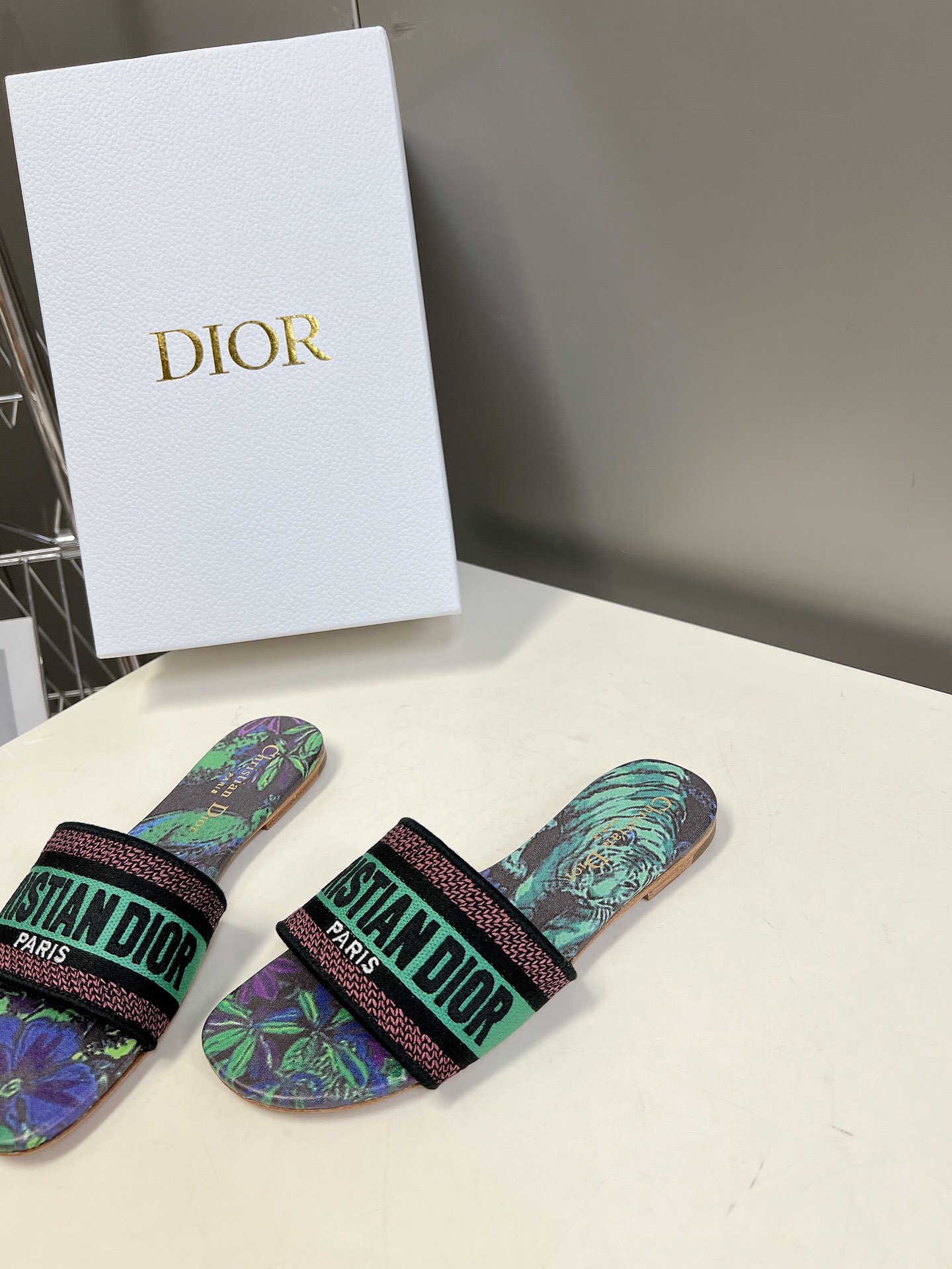 D*or slides