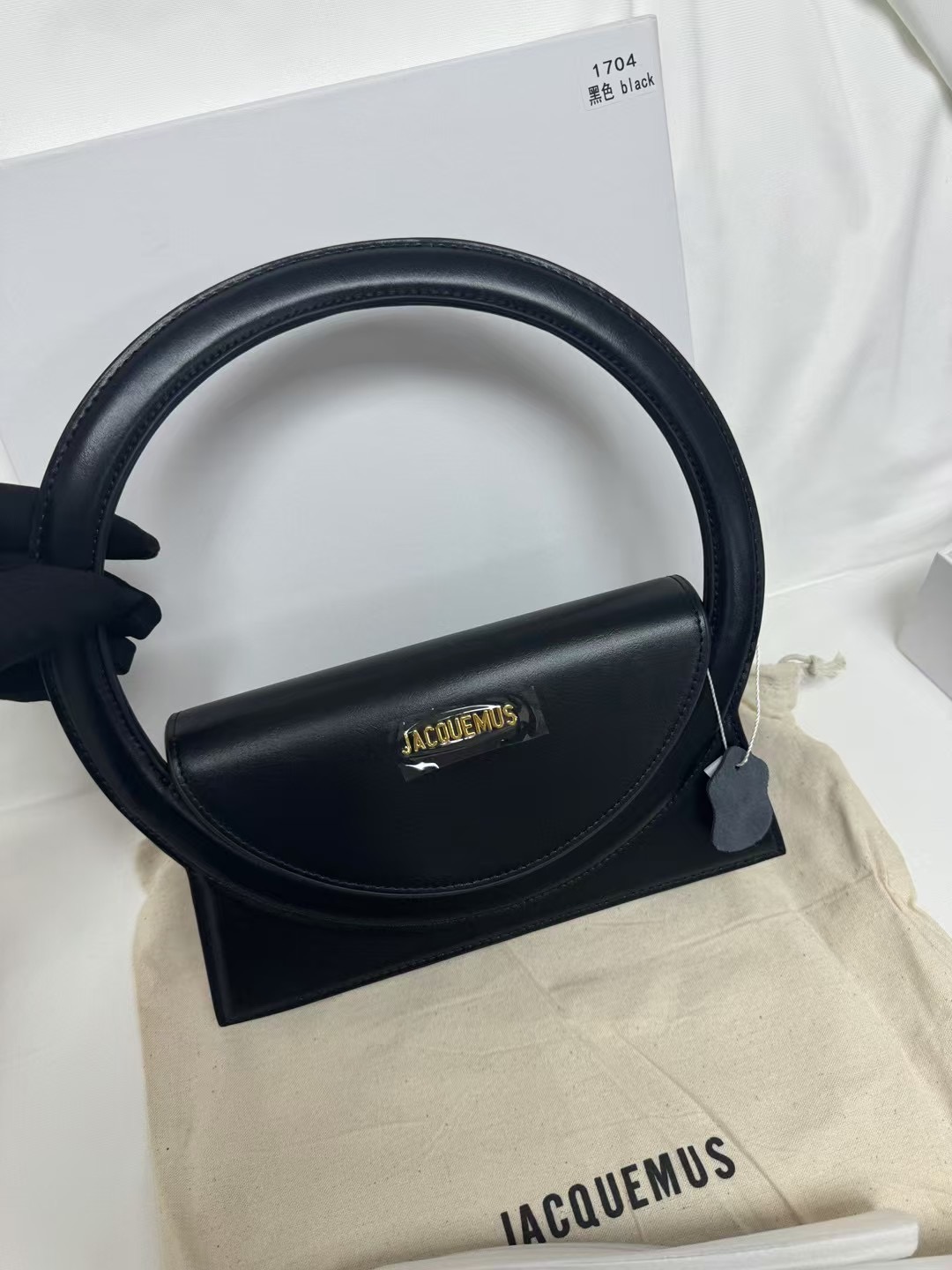 Ja*qvemvs le sac rond bag leather black-26*13*6cm