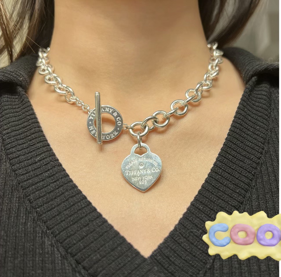 T*f*ny neclace