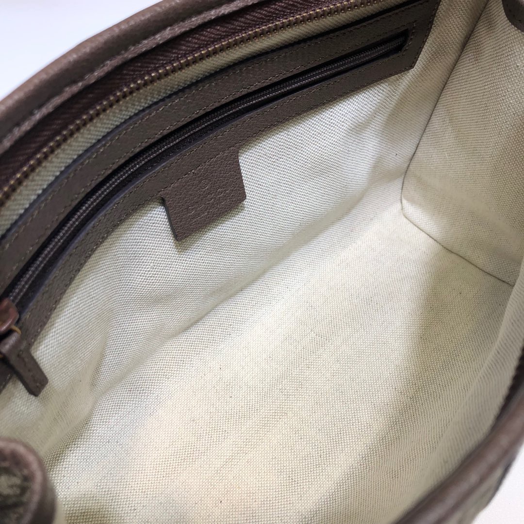 Gvc*1 pouch-28.5*18*9cm