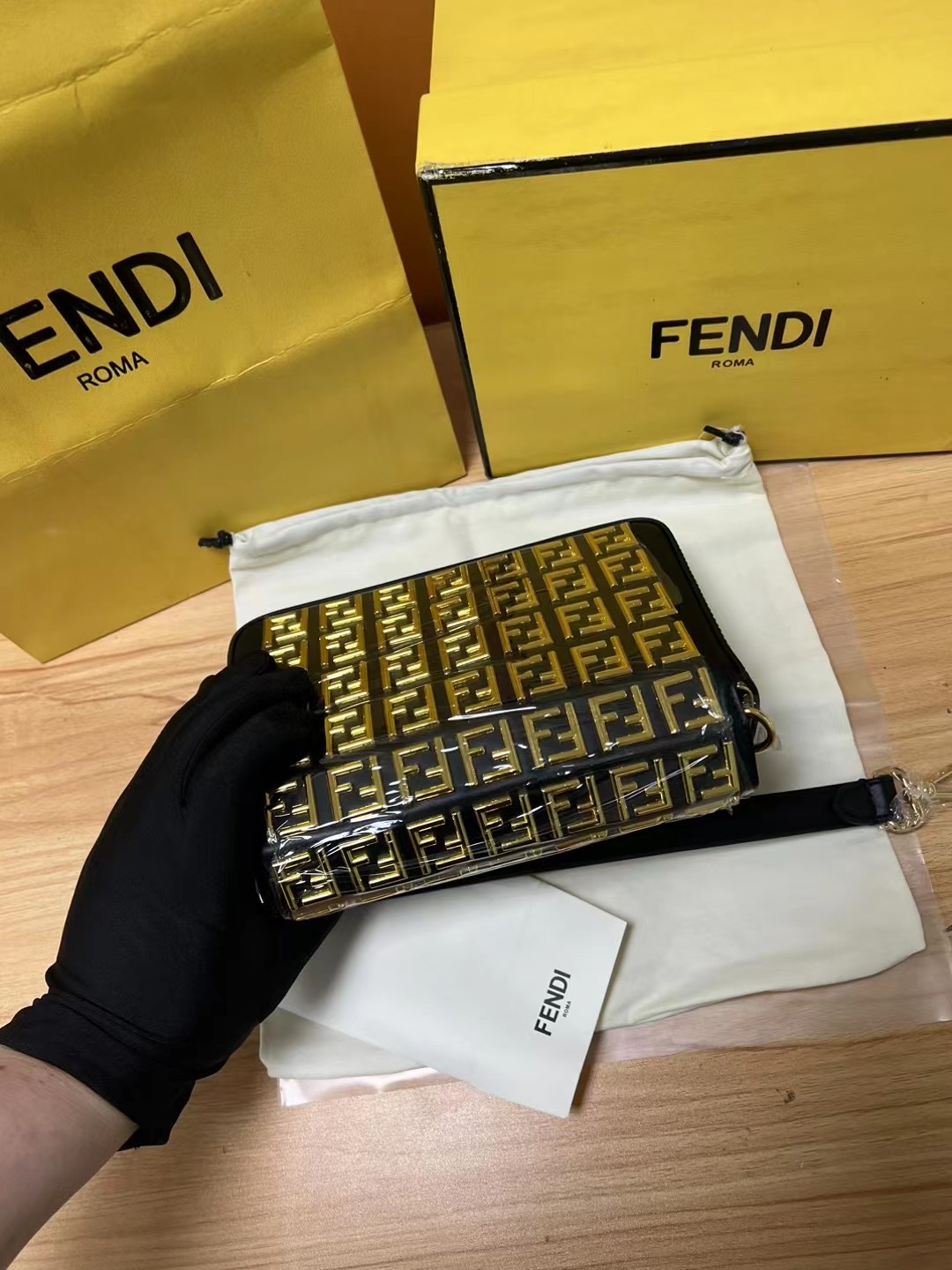 F**di &versace chain bag-20cm