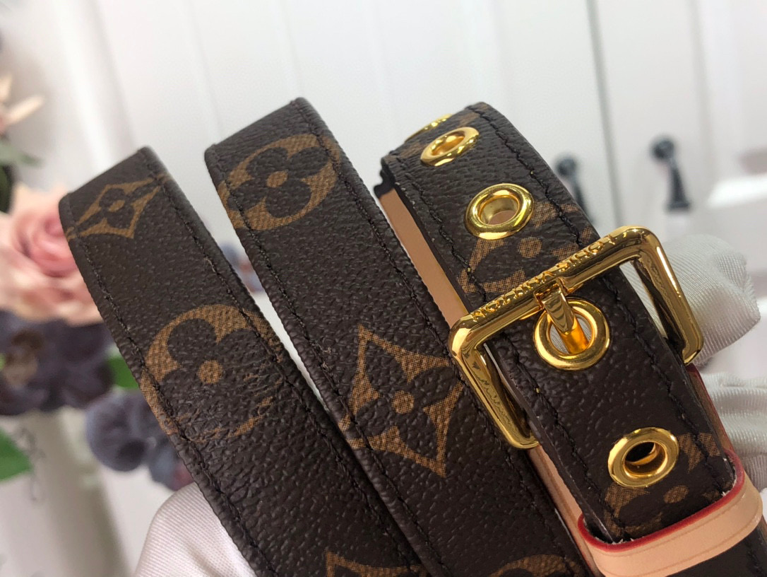 l0*is V*t0n straps