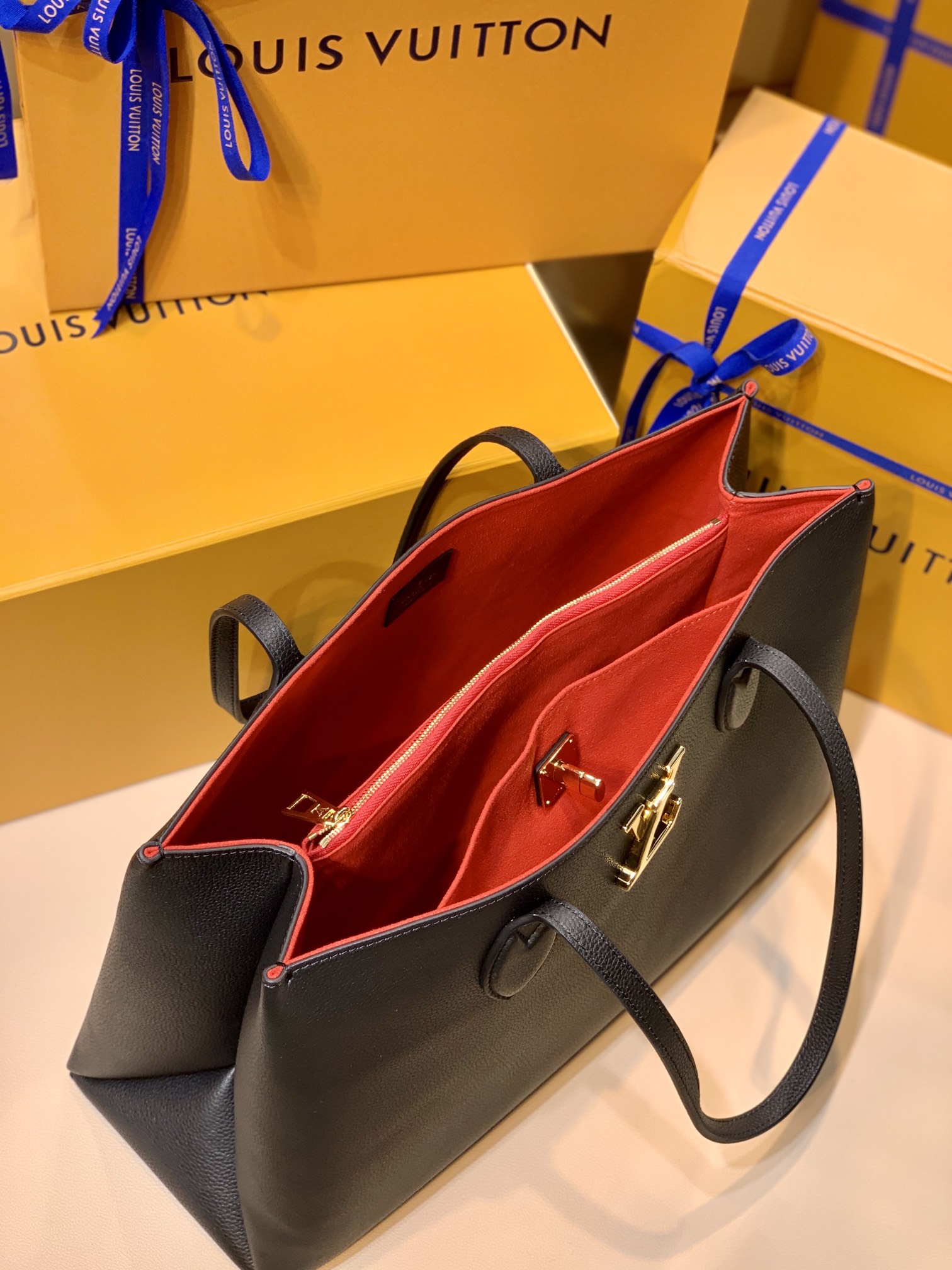 l0*is V*t0n lockme handbags m57345-42*28*15cm