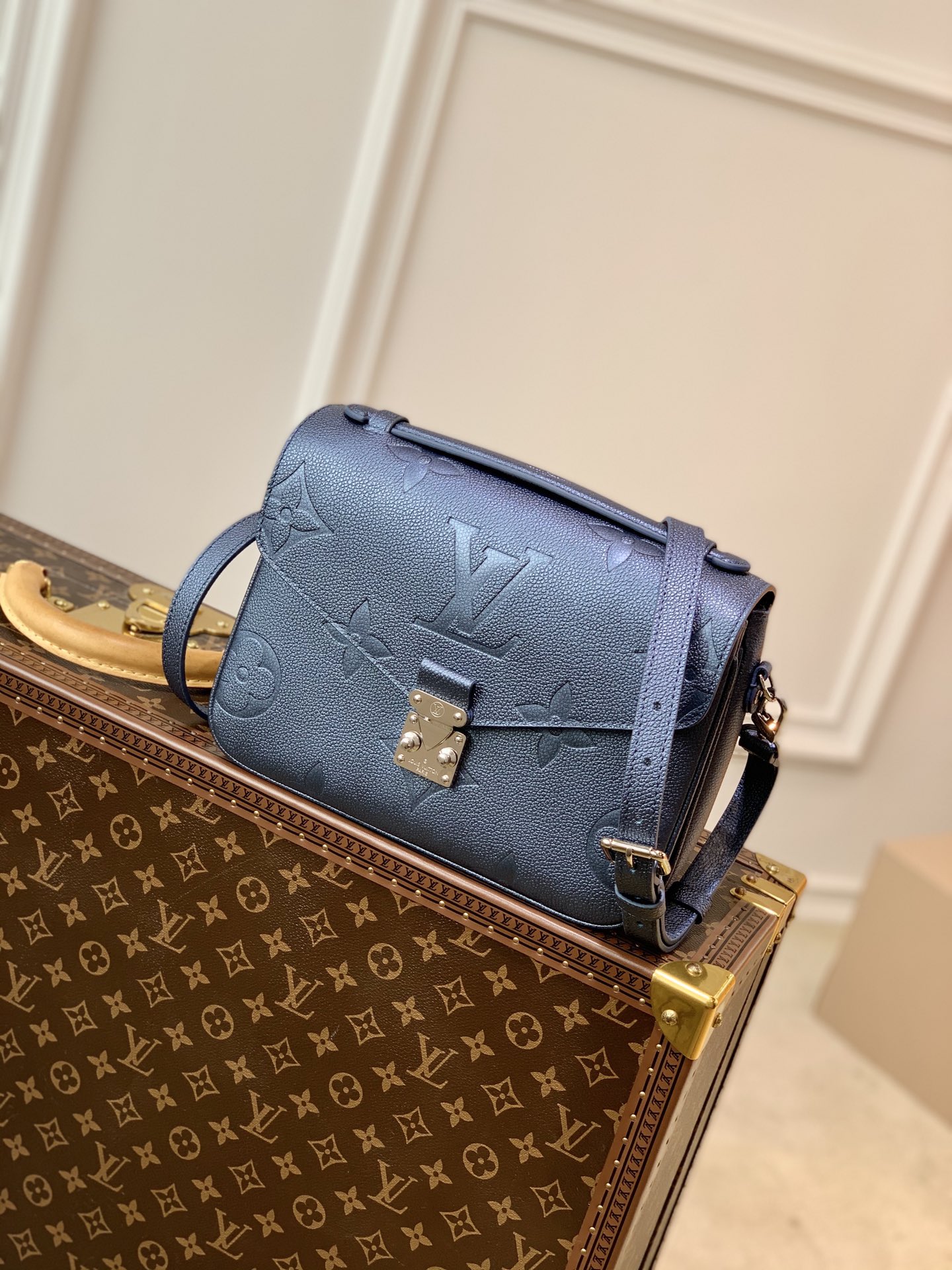 l0*is V*t0n pochette metis handbags-navy blue-25*19*7cm