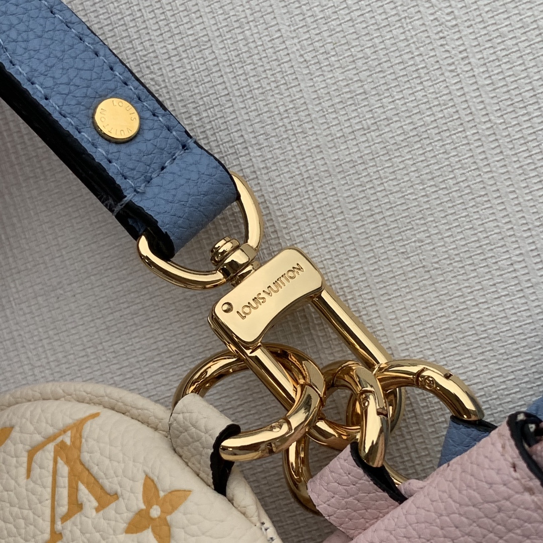 l0*is V*t0n by the pool pouch-20*12*3cm