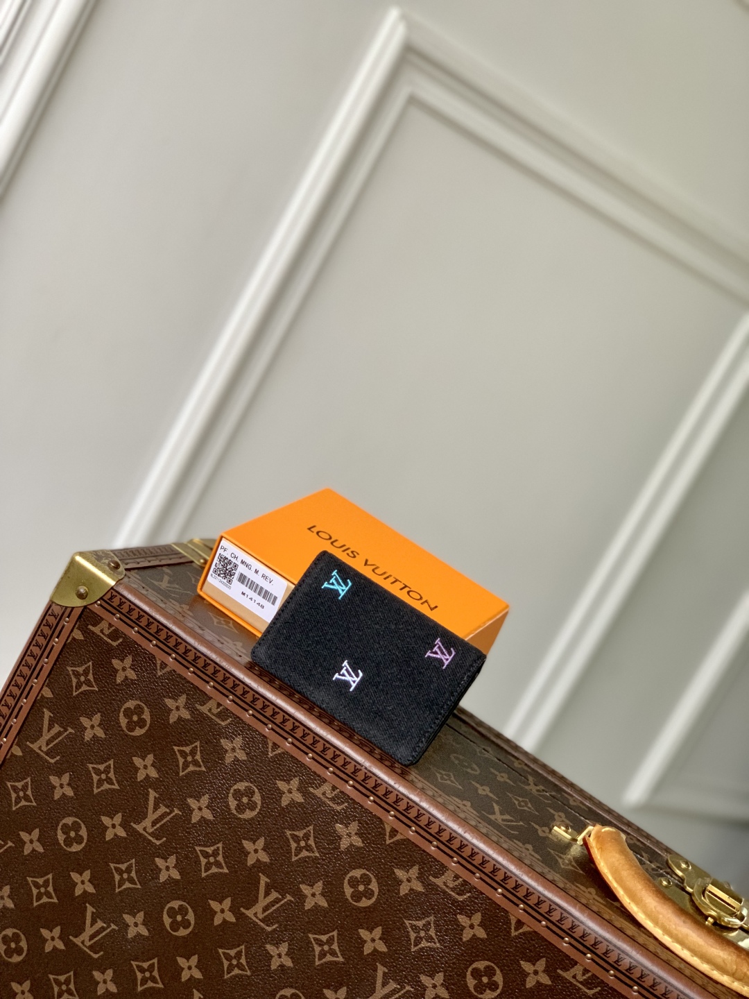 l0vis Vvtt0n pocket organizer wallet-7.5 × 11 × 1cm