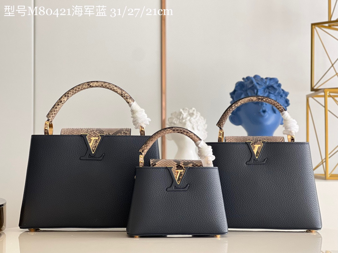 l0*is V*t0n capucines handlebag(navy blue color)
