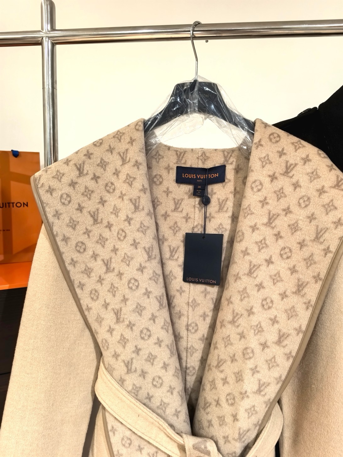 Lou*is Vuitt*on Wool Trench Coat
