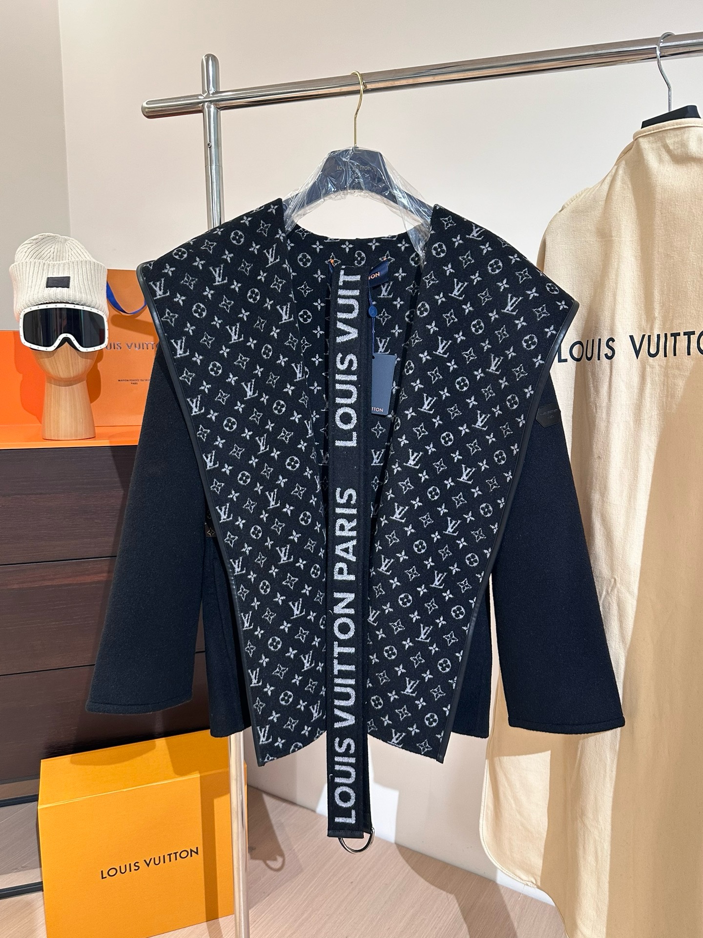 Lou*is Vuitt*on Wool Trench Coat