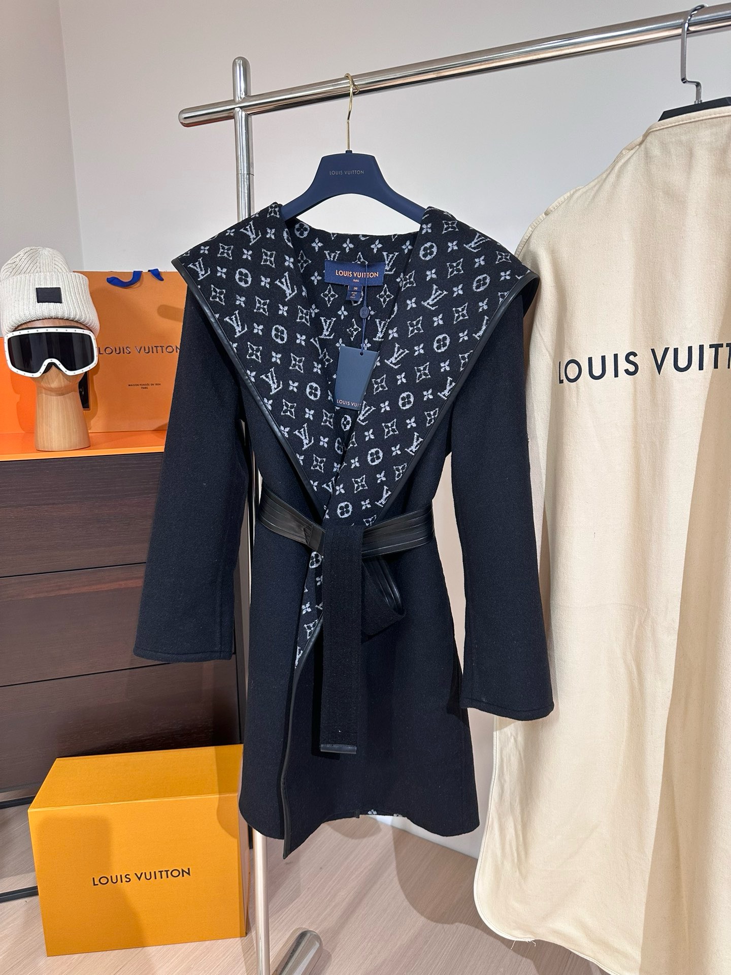 Lou*is Vuitt*on Wool Trench Coat