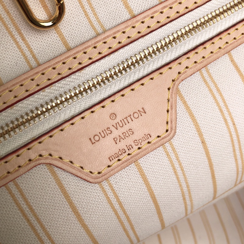 l0*is V*t0n neverfull gm ( beige inside) -40*33*20cm