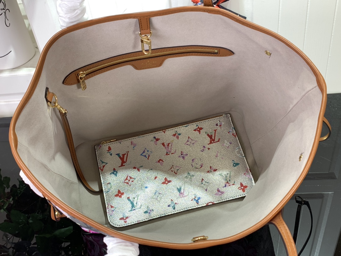 l0*is V*t0n neverfull m46102-32*29*17cm