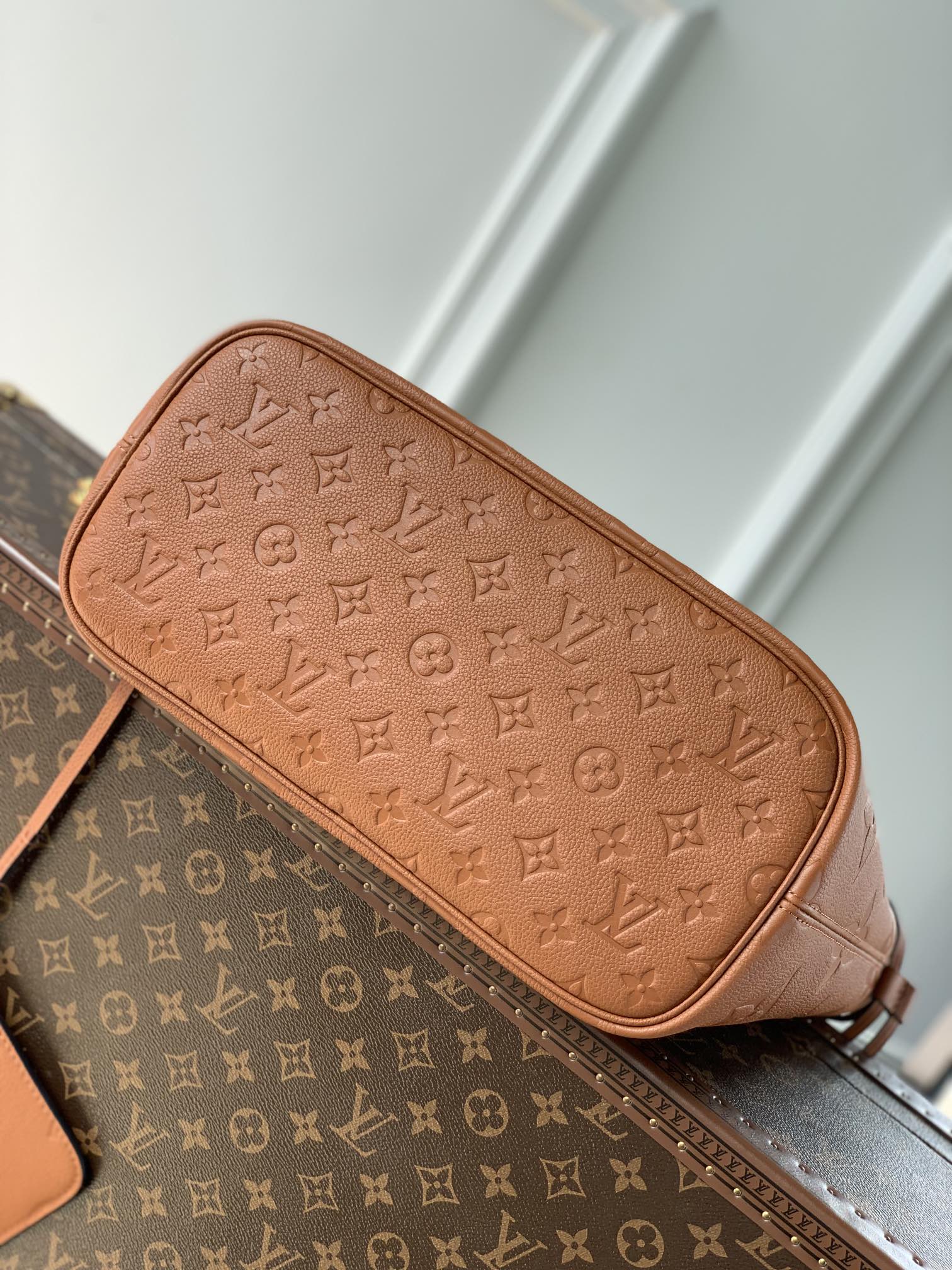 l0*is V*t0n neverfull m46102-32*29*17cm