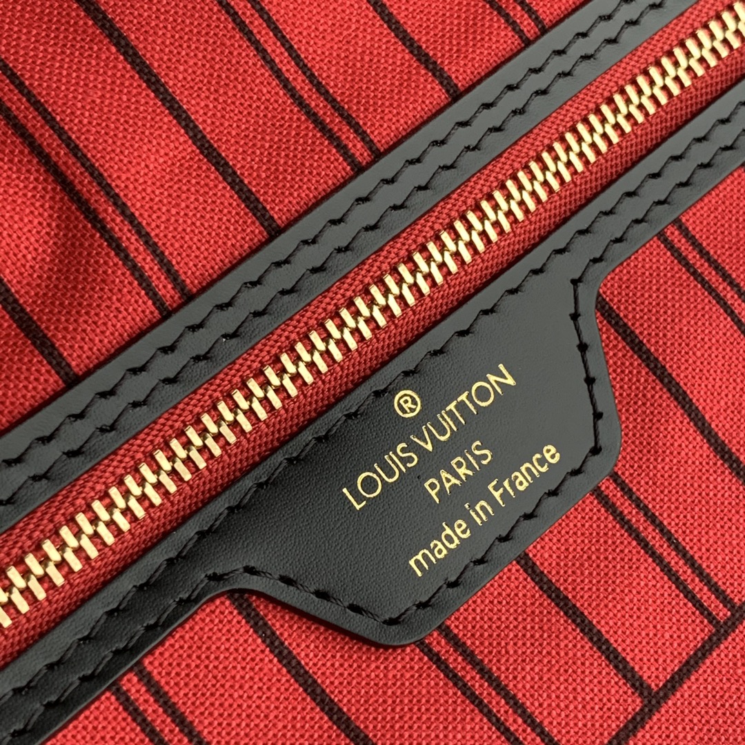 l0*is V*t0n neverfull mm (red inside) -32*29*17cm