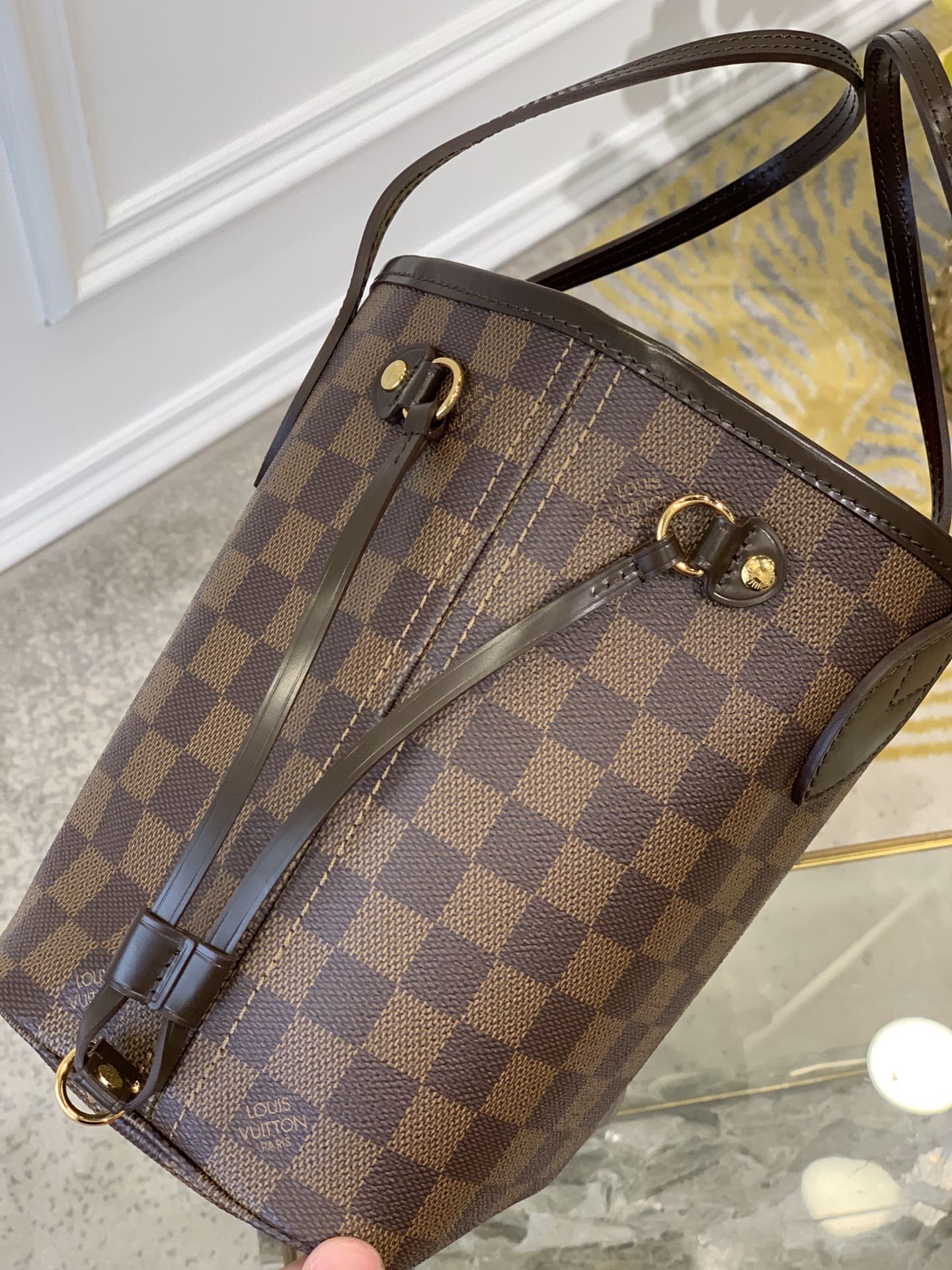 l0*is V*t0n neverfull pm -29×21×12cm