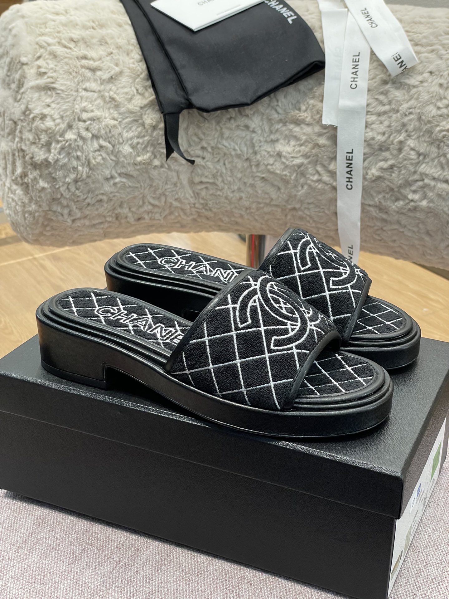 Ch@nel 2022ss Slides