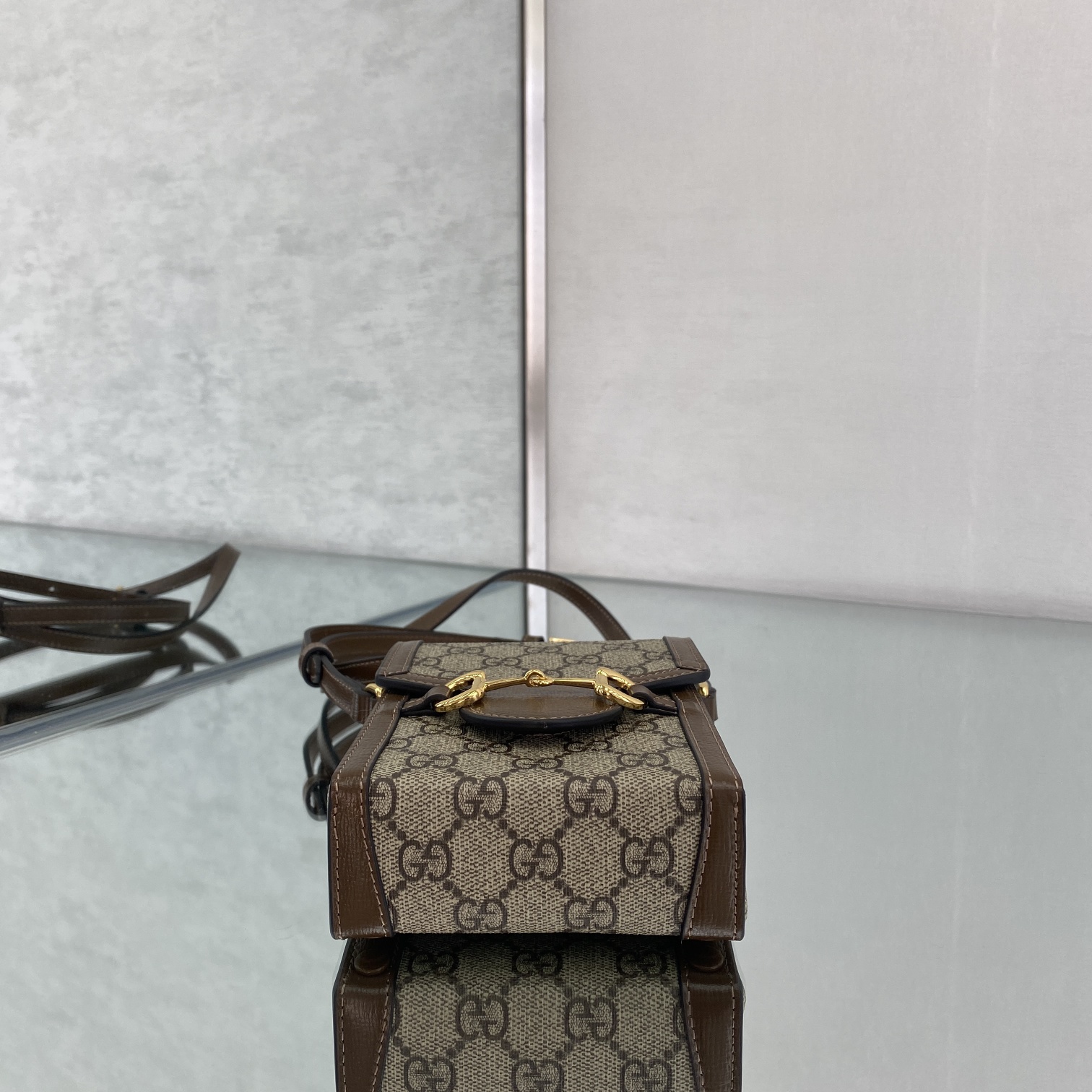 G*u*i liberty 1955 handbag-17x11x4cm