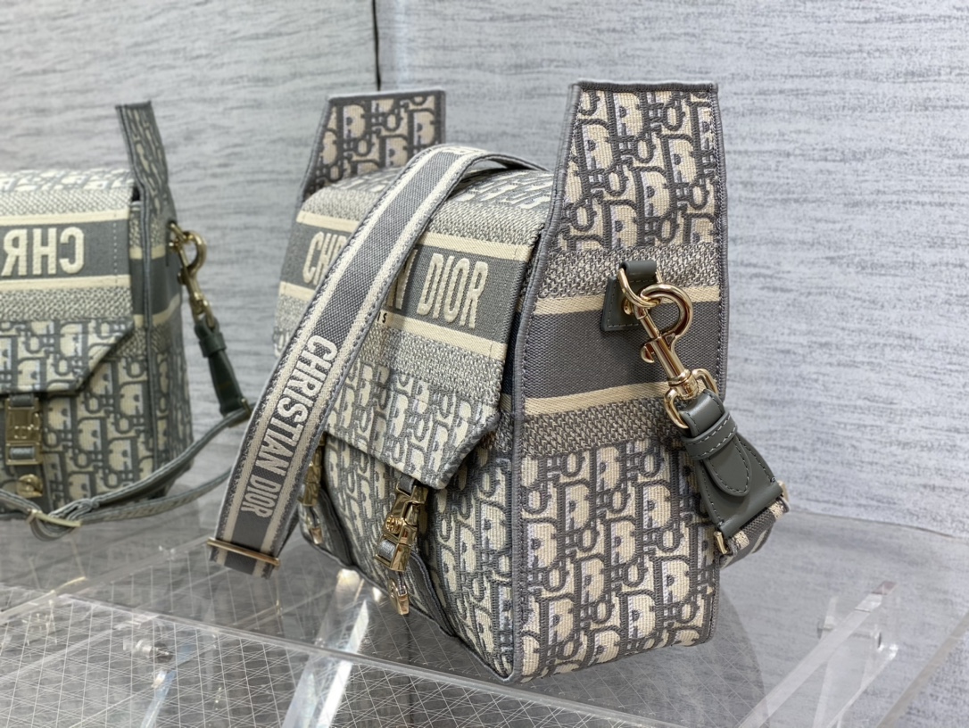 D*or camp bag-28*12*23cm