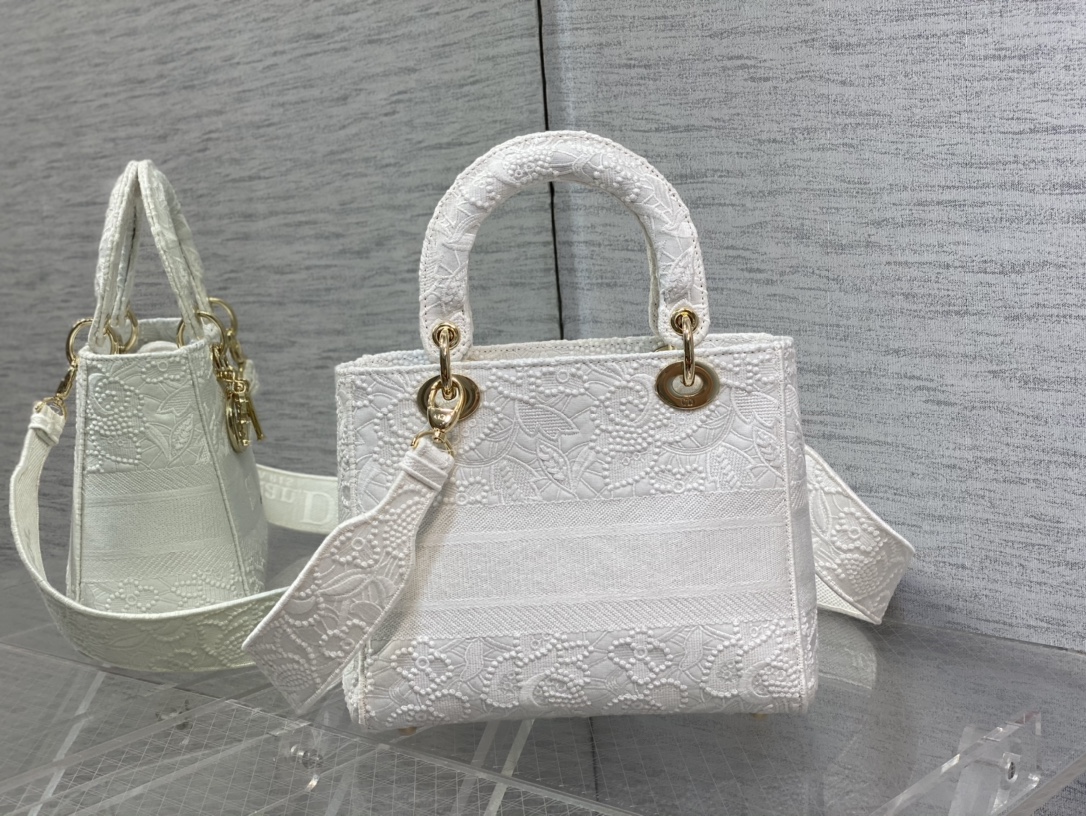 lady D*or handle bag-24cm