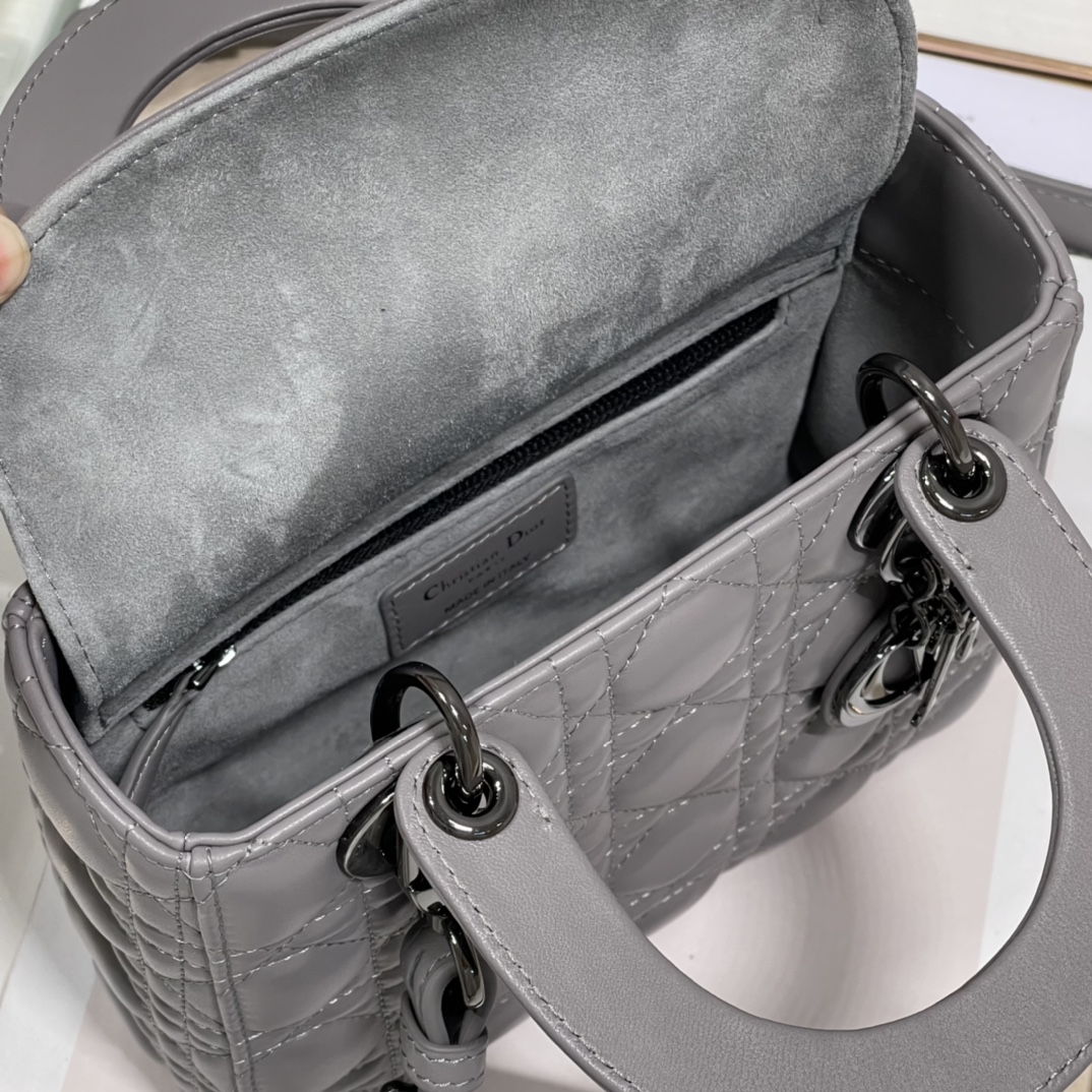 lady D*or handle bags