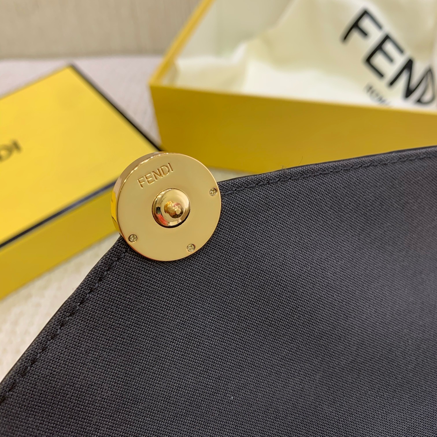 F**di chian bag-22x12x3cm