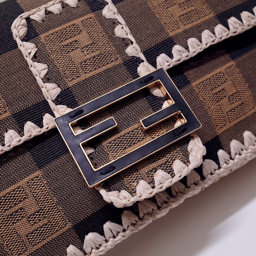 F**di baguette bag-26x14x4cm