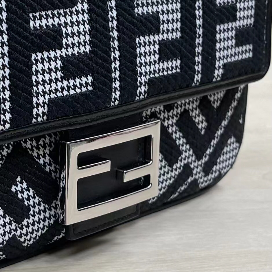 F**di baguette bag-27*15*11cm